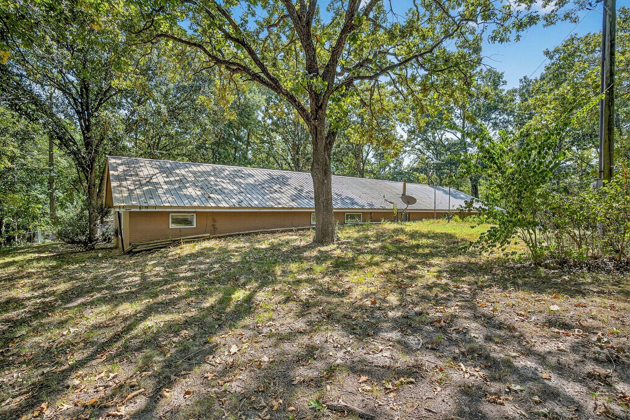 460 Sela Lane Property Photo 2