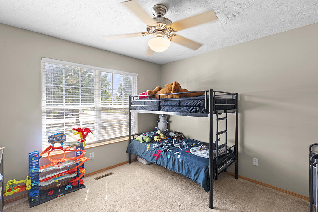 719 Shelley Street Property Photo 11