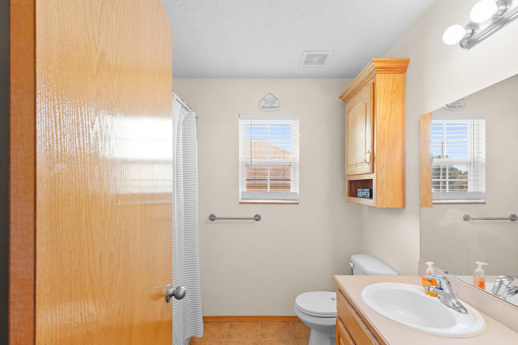 719 Shelley Street Property Photo 12