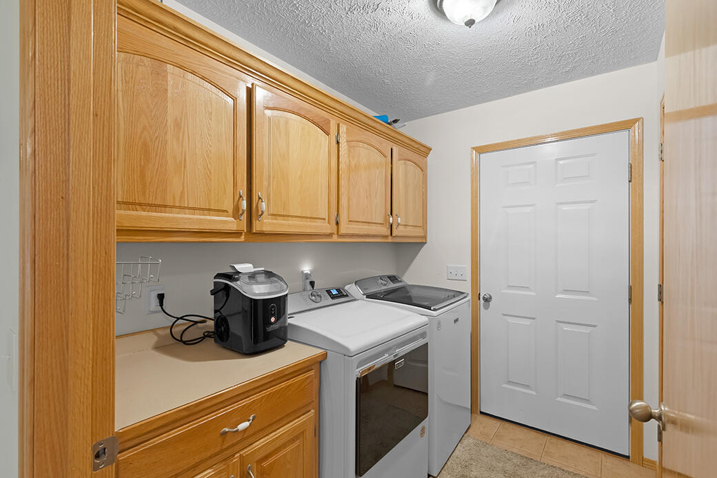 719 Shelley Street Property Photo 15