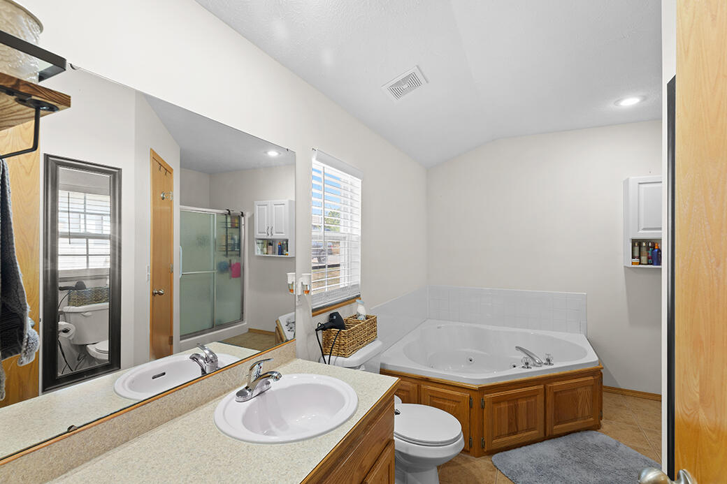 719 Shelley Street Property Photo 17