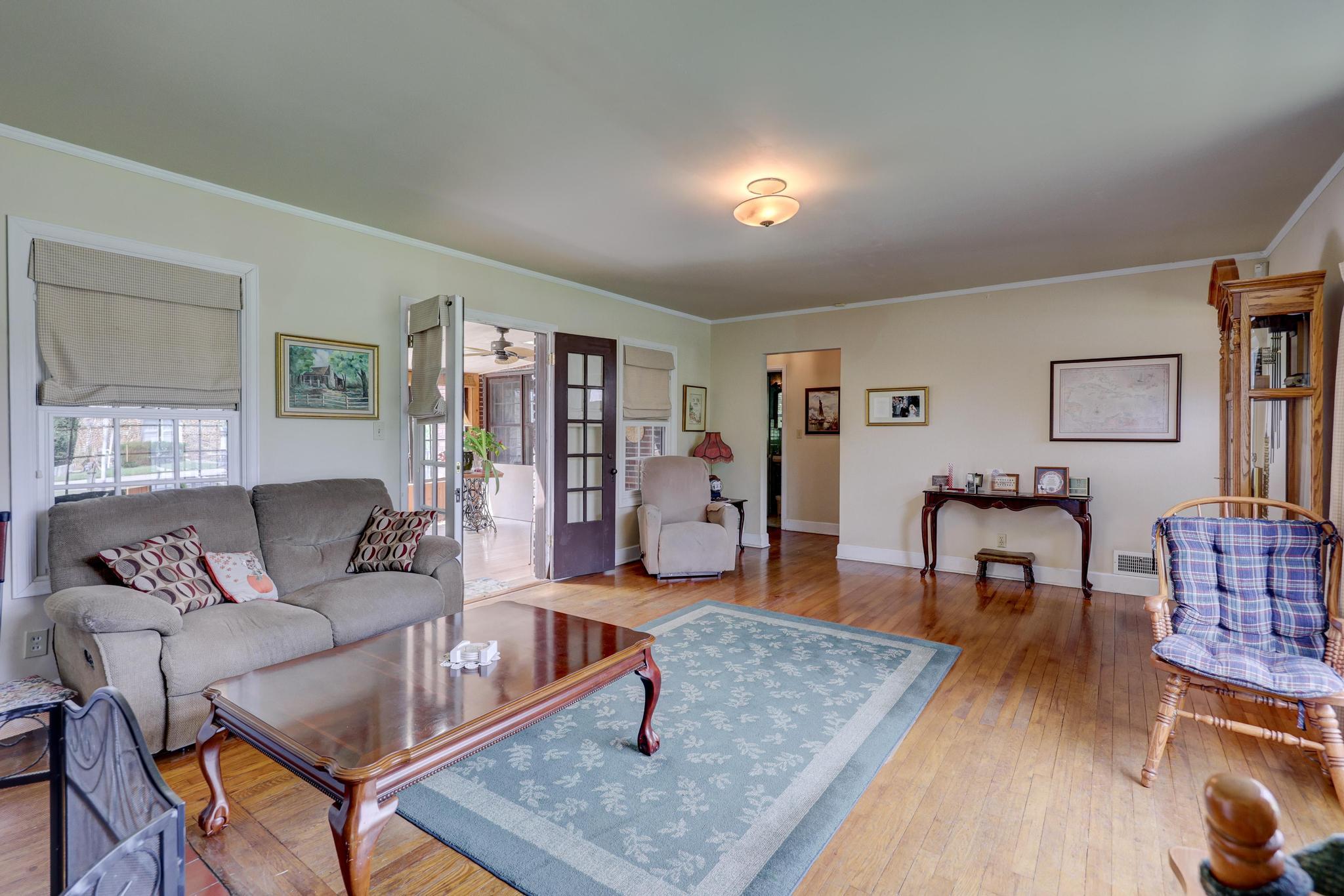 748 Oak Ridge Drive Property Photo 11