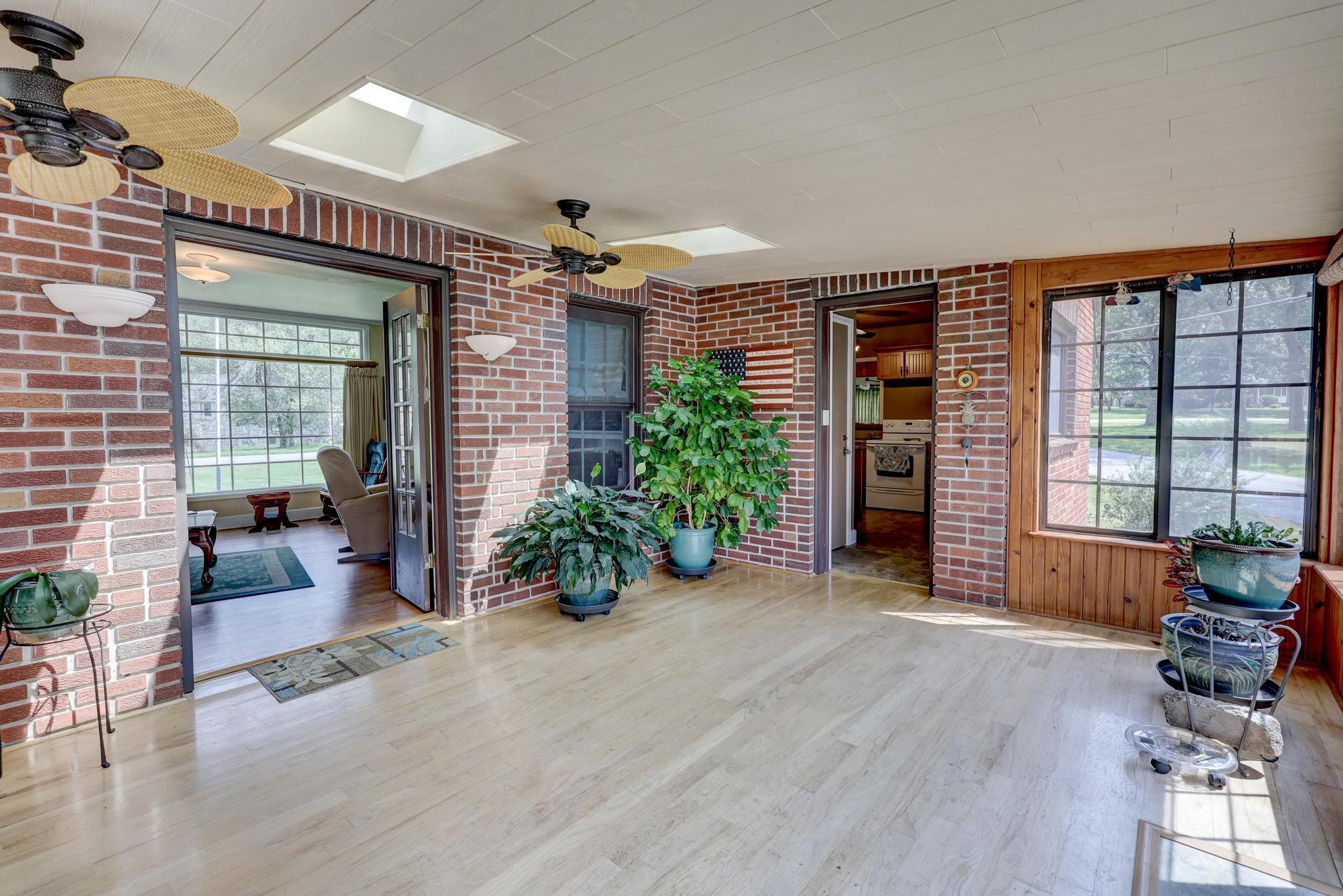 748 Oak Ridge Drive Property Photo 12