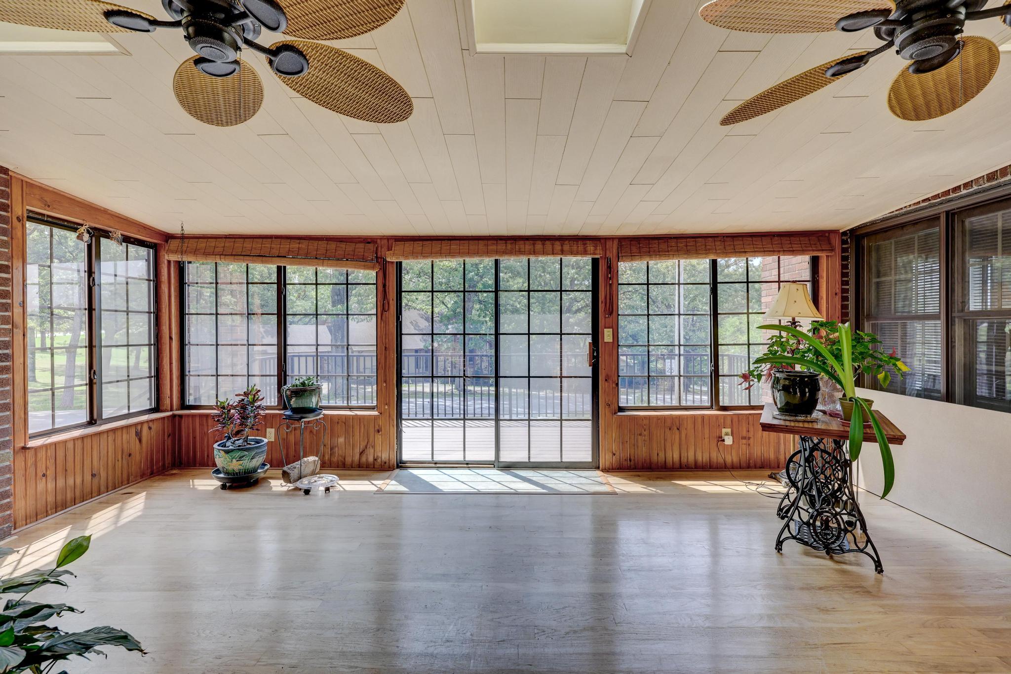 748 Oak Ridge Drive Property Photo 14