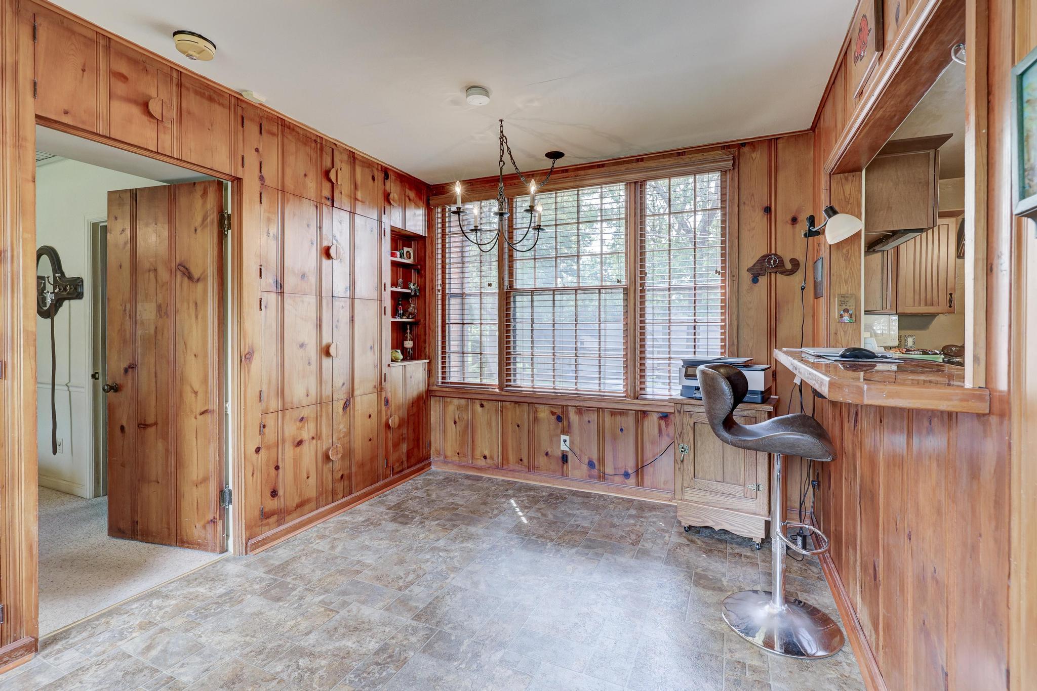 748 Oak Ridge Drive Property Photo 22