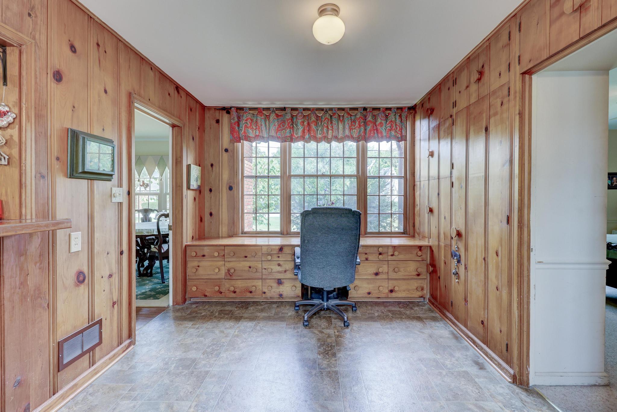 748 Oak Ridge Drive Property Photo 23