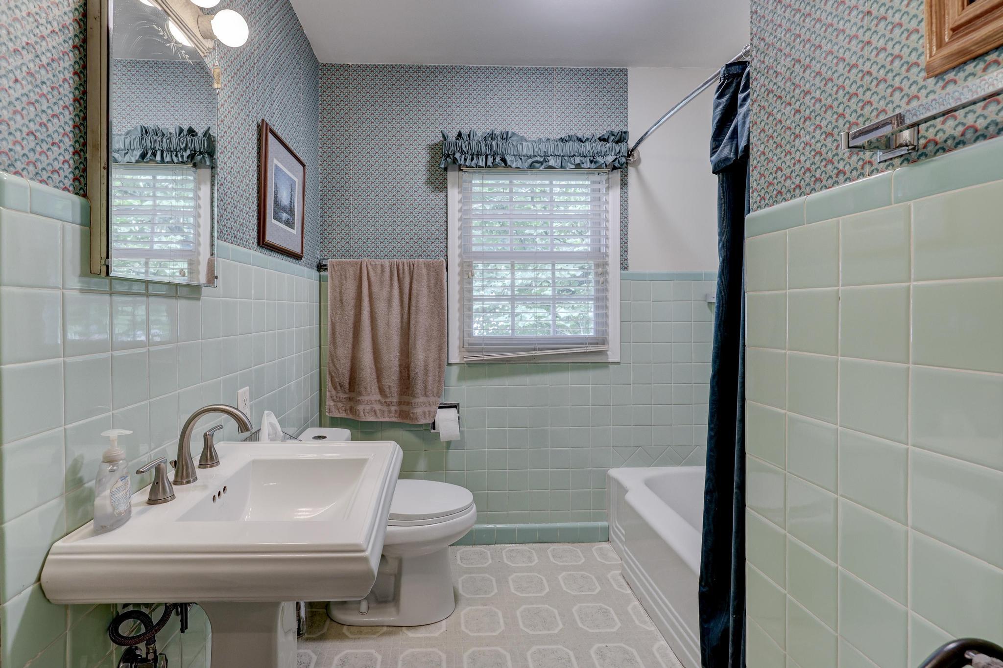 748 Oak Ridge Drive Property Photo 33