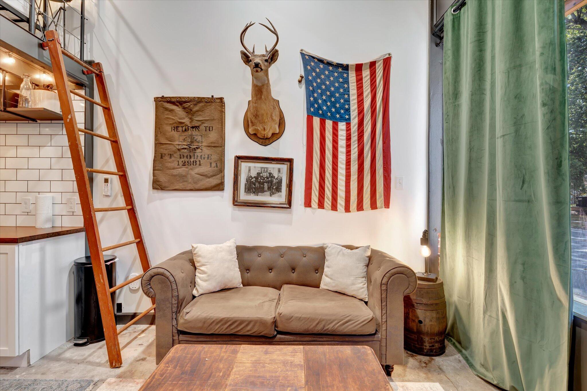 944-946 North Main Avenue Property Photo 8