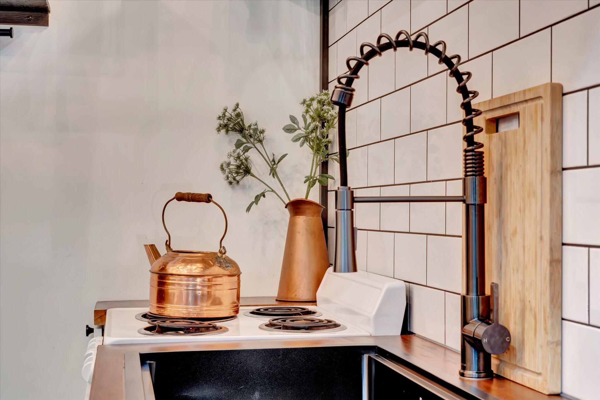 944-946 North Main Avenue Property Photo 15