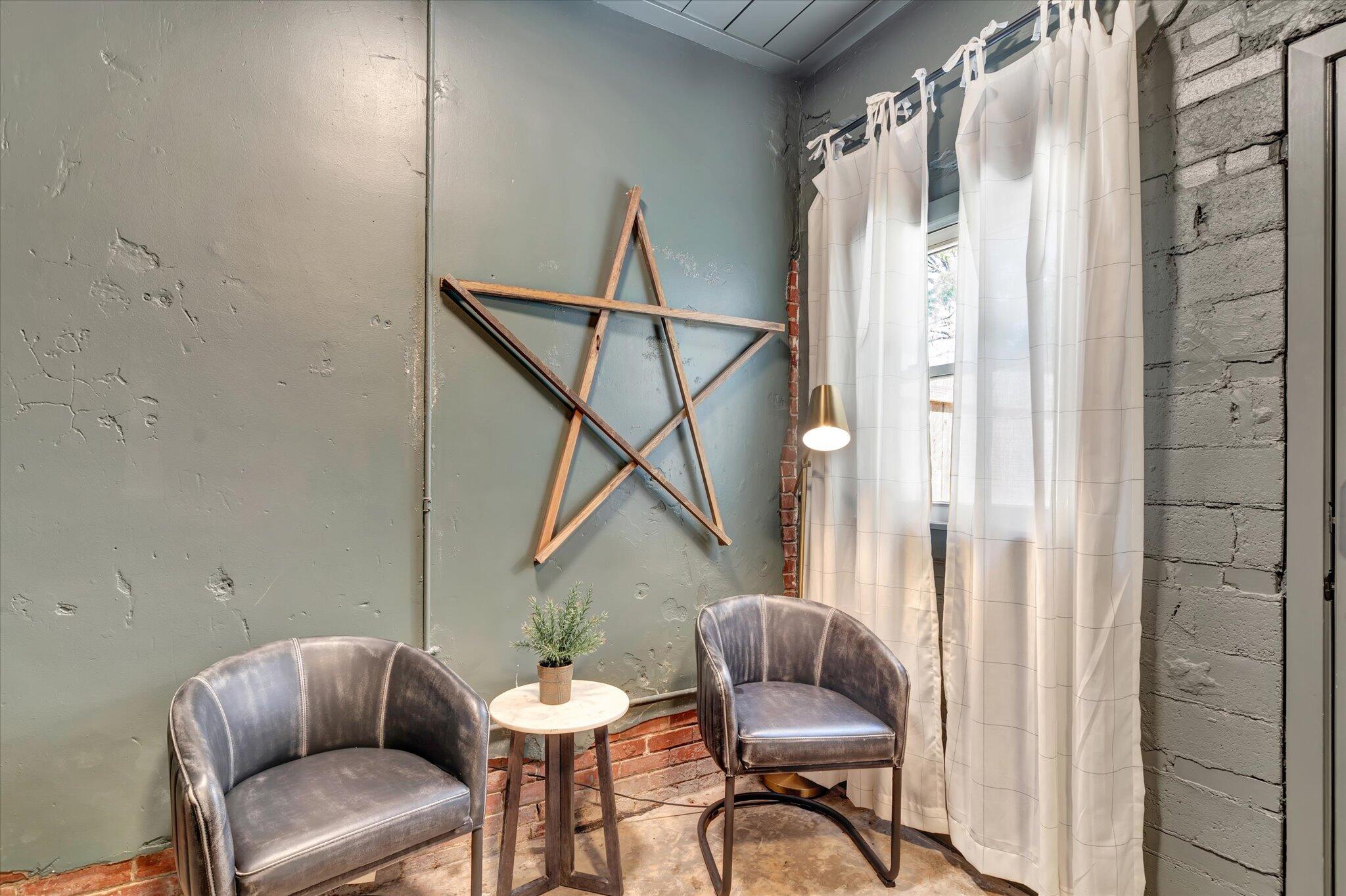 944-946 North Main Avenue Property Photo 19