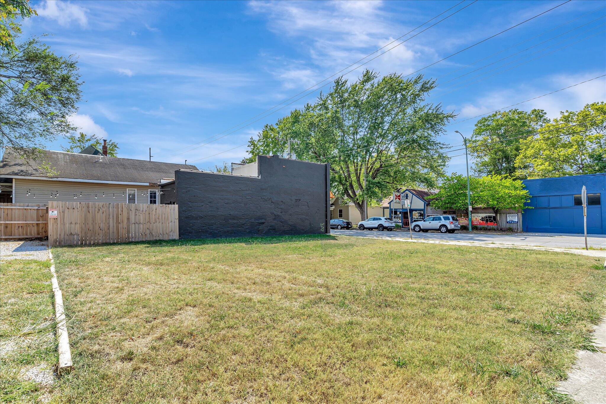 944-946 North Main Avenue Property Photo 26