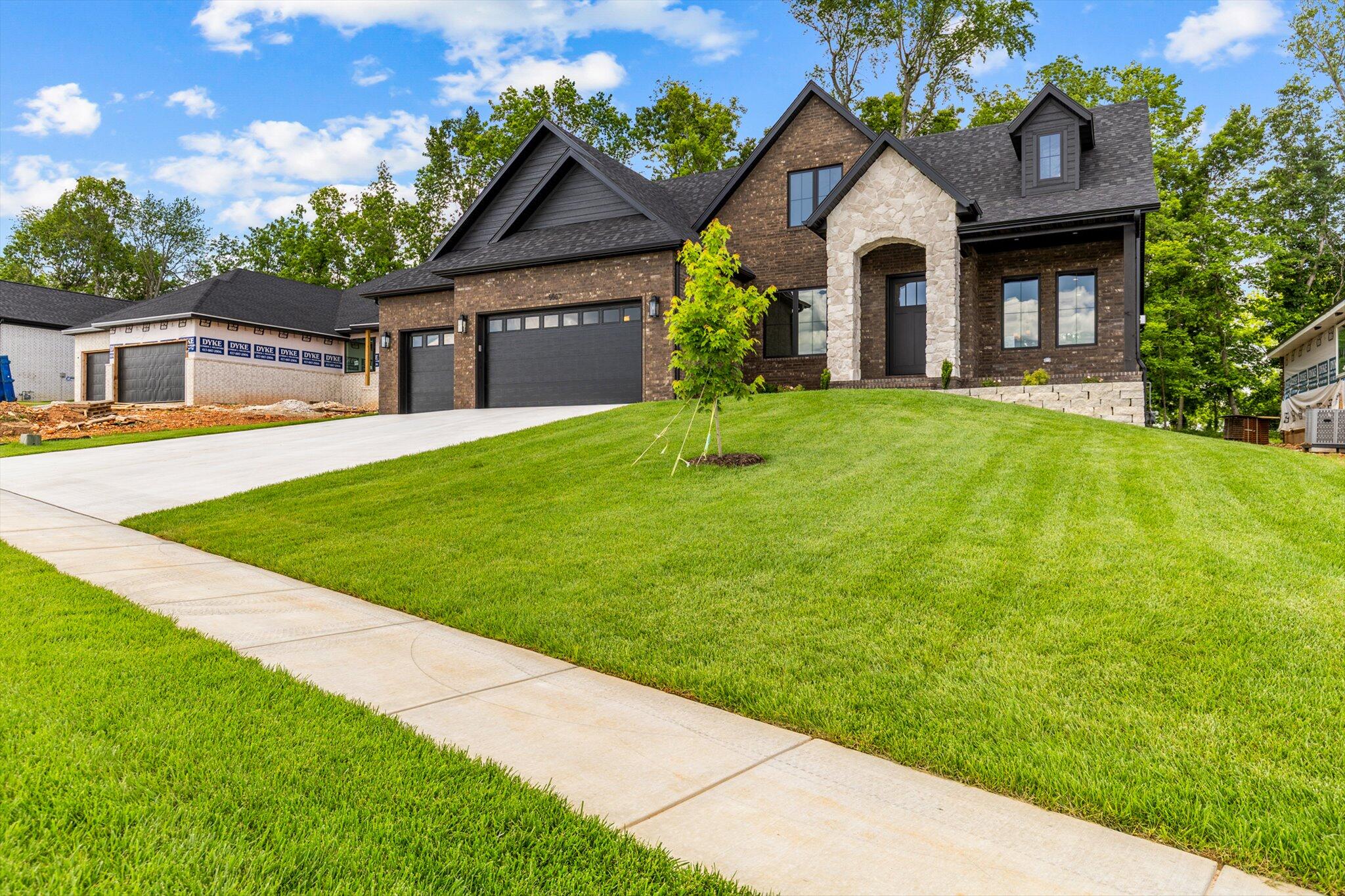 5567 East Wild Horse Drive Property Photo 1