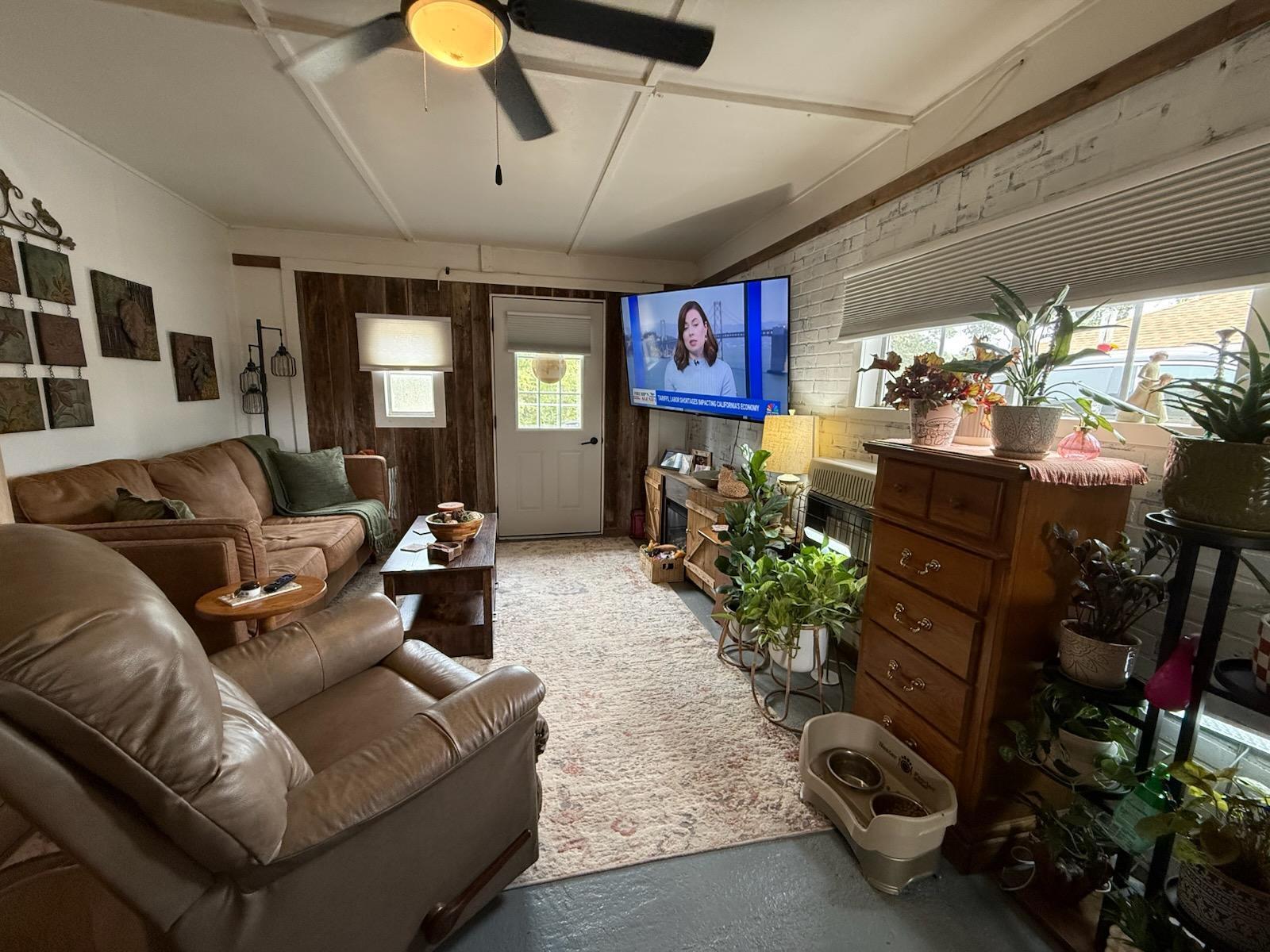 7882 Highway V Property Photo 33