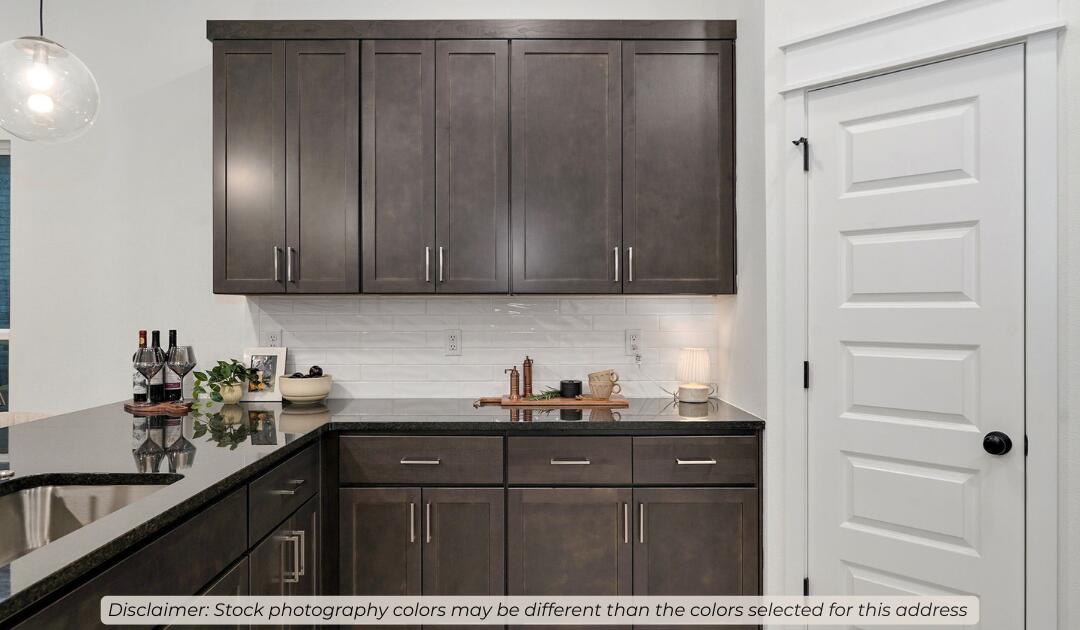 415 Molly Dean Drive Property Photo 6