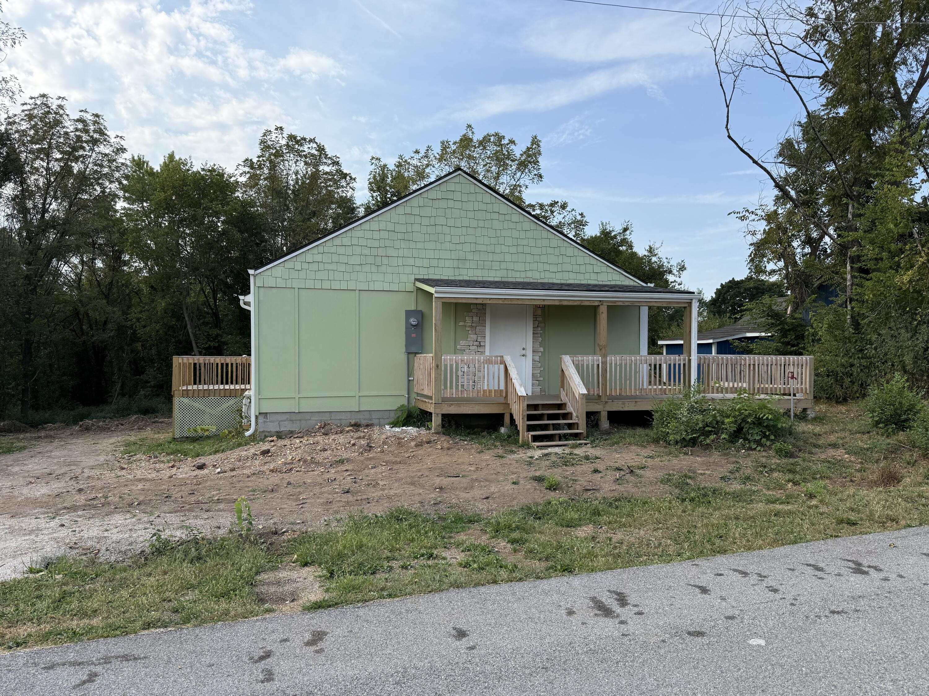 602 East Bertha Street Property Photo 1