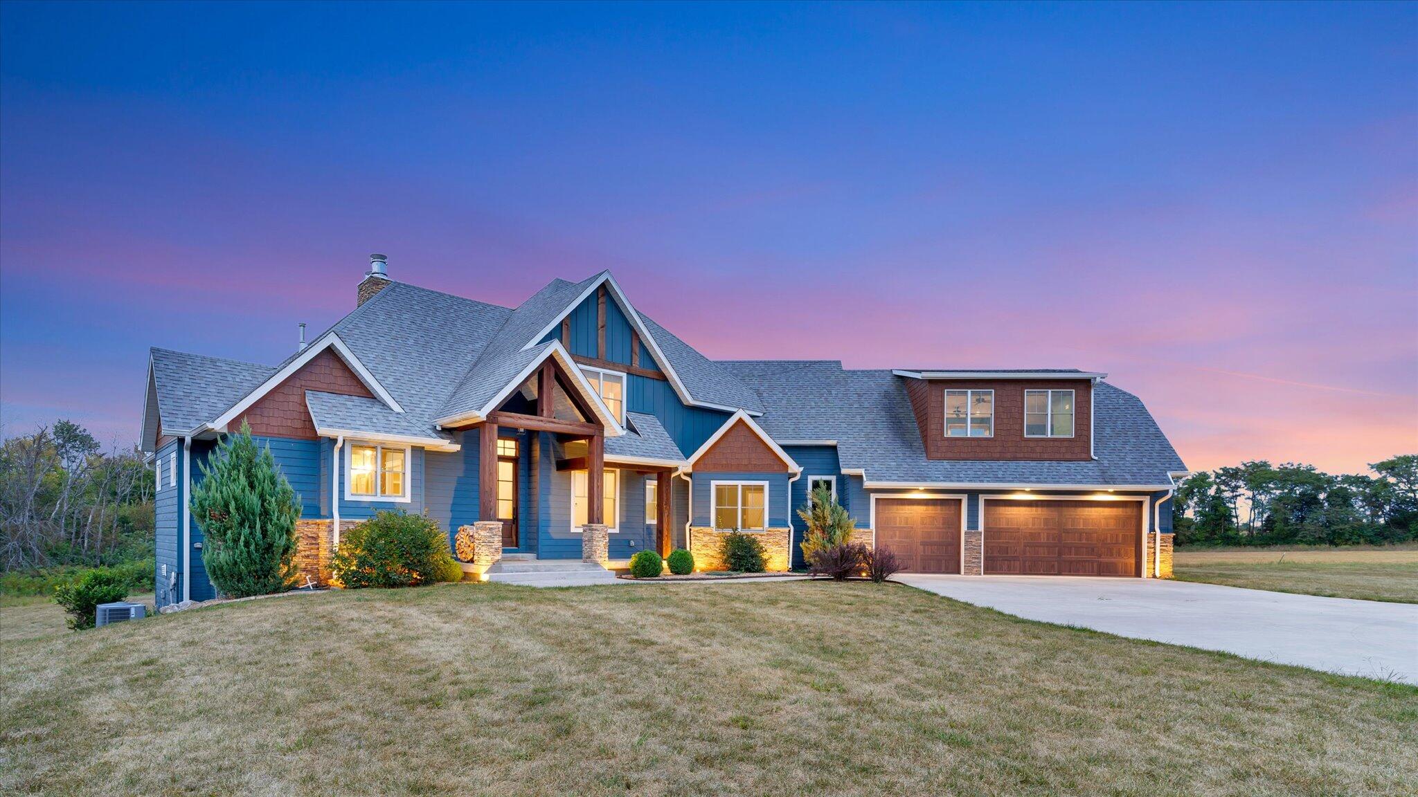 2470 East 565th Road Property Photo 1