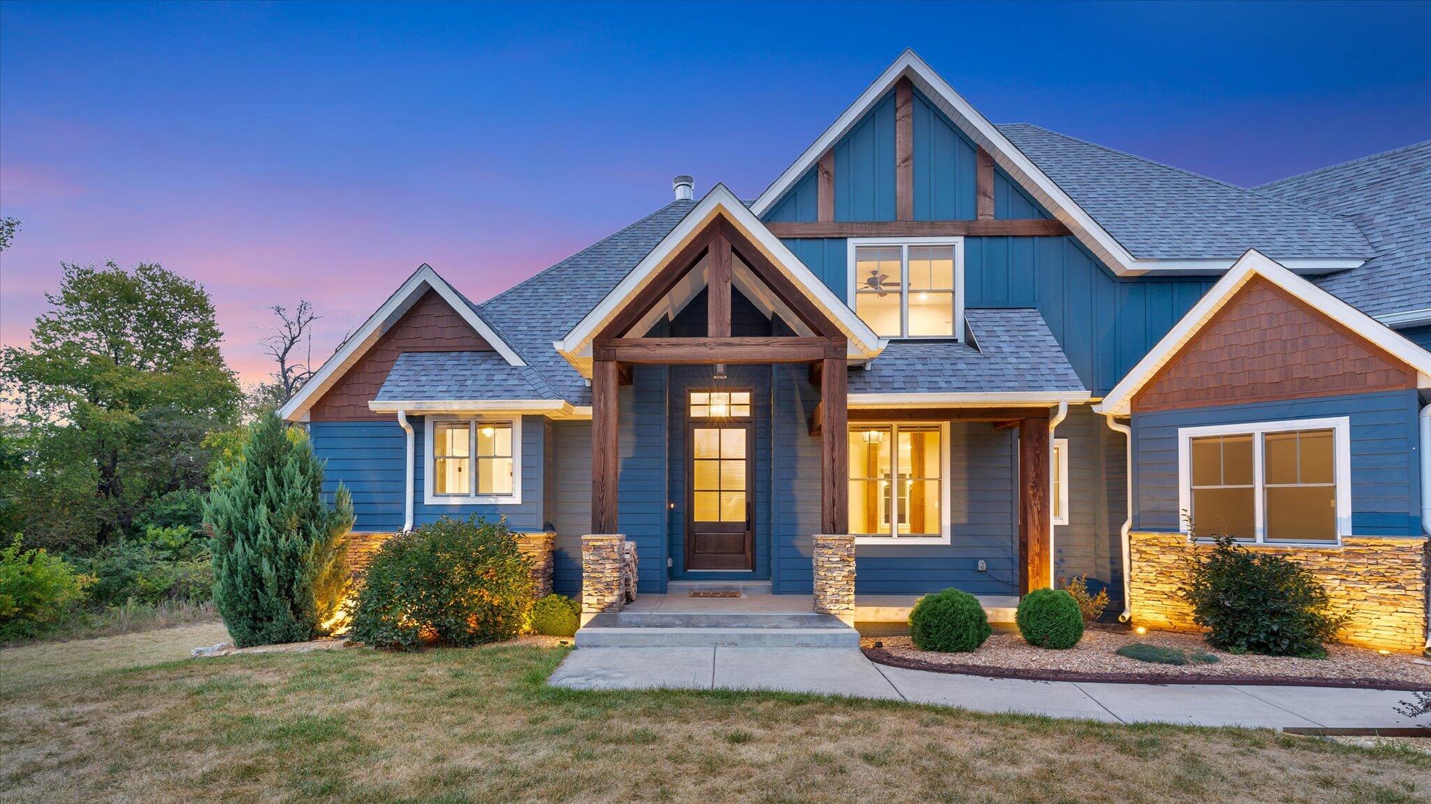 2470 East 565th Road Property Photo 4