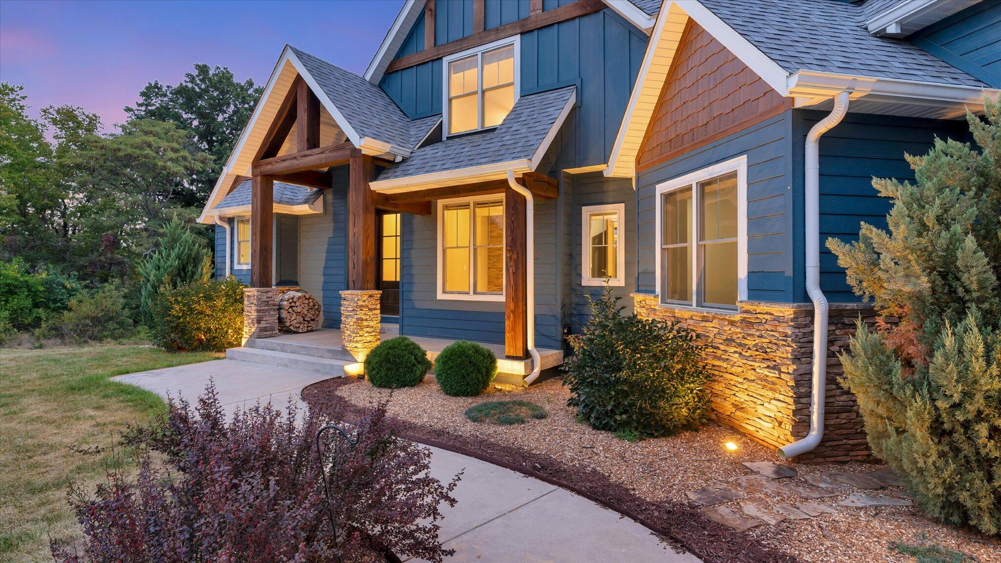 2470 East 565th Road Property Photo 6