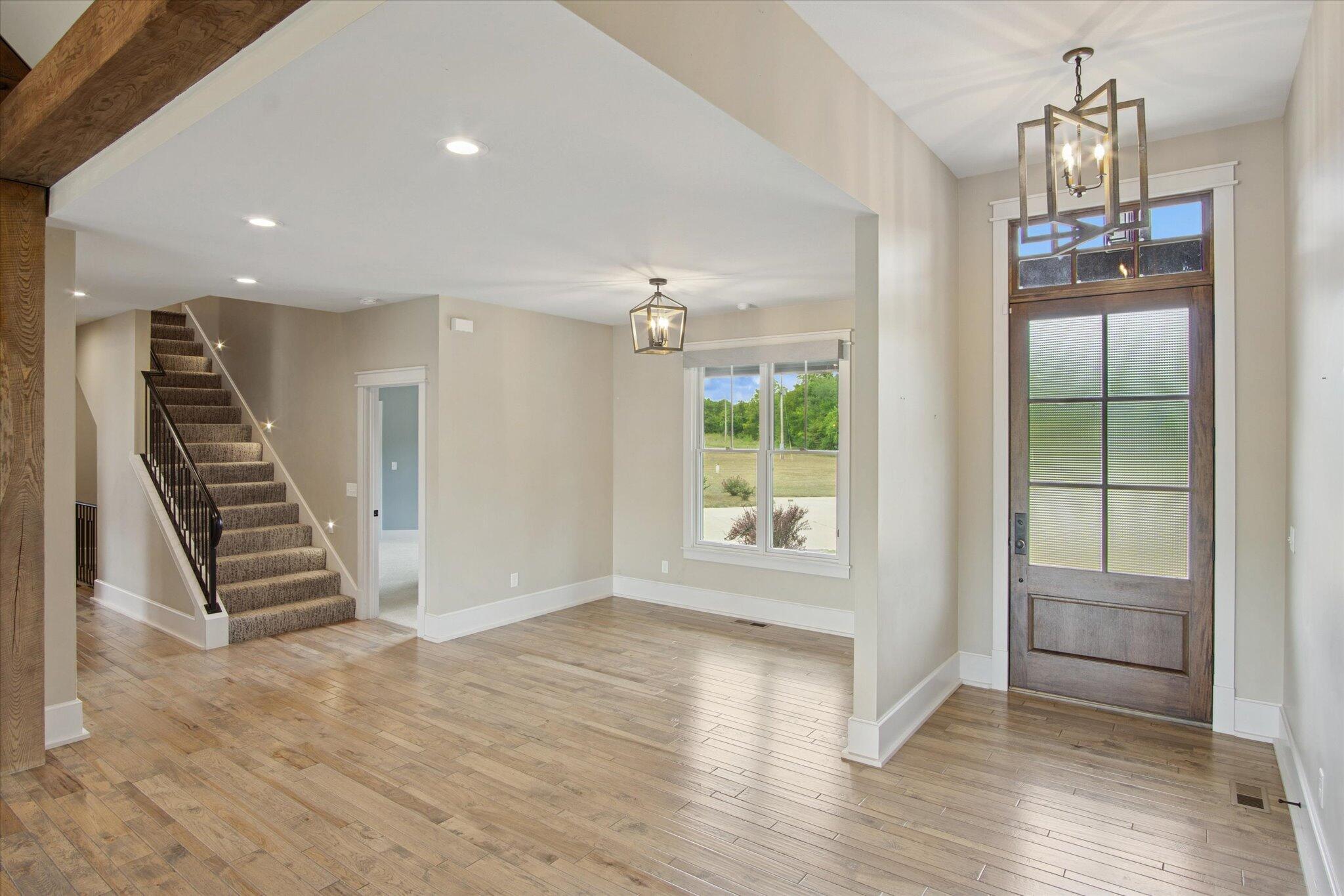 2470 East 565th Road Property Photo 11