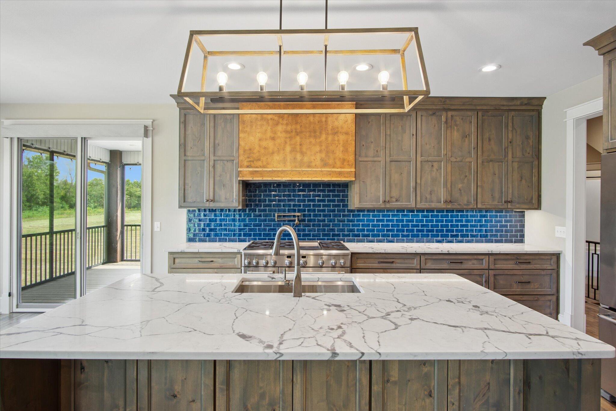 2470 East 565th Road Property Photo 21