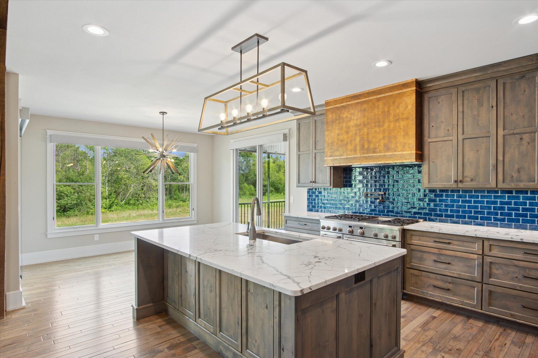 2470 East 565th Road Property Photo 24