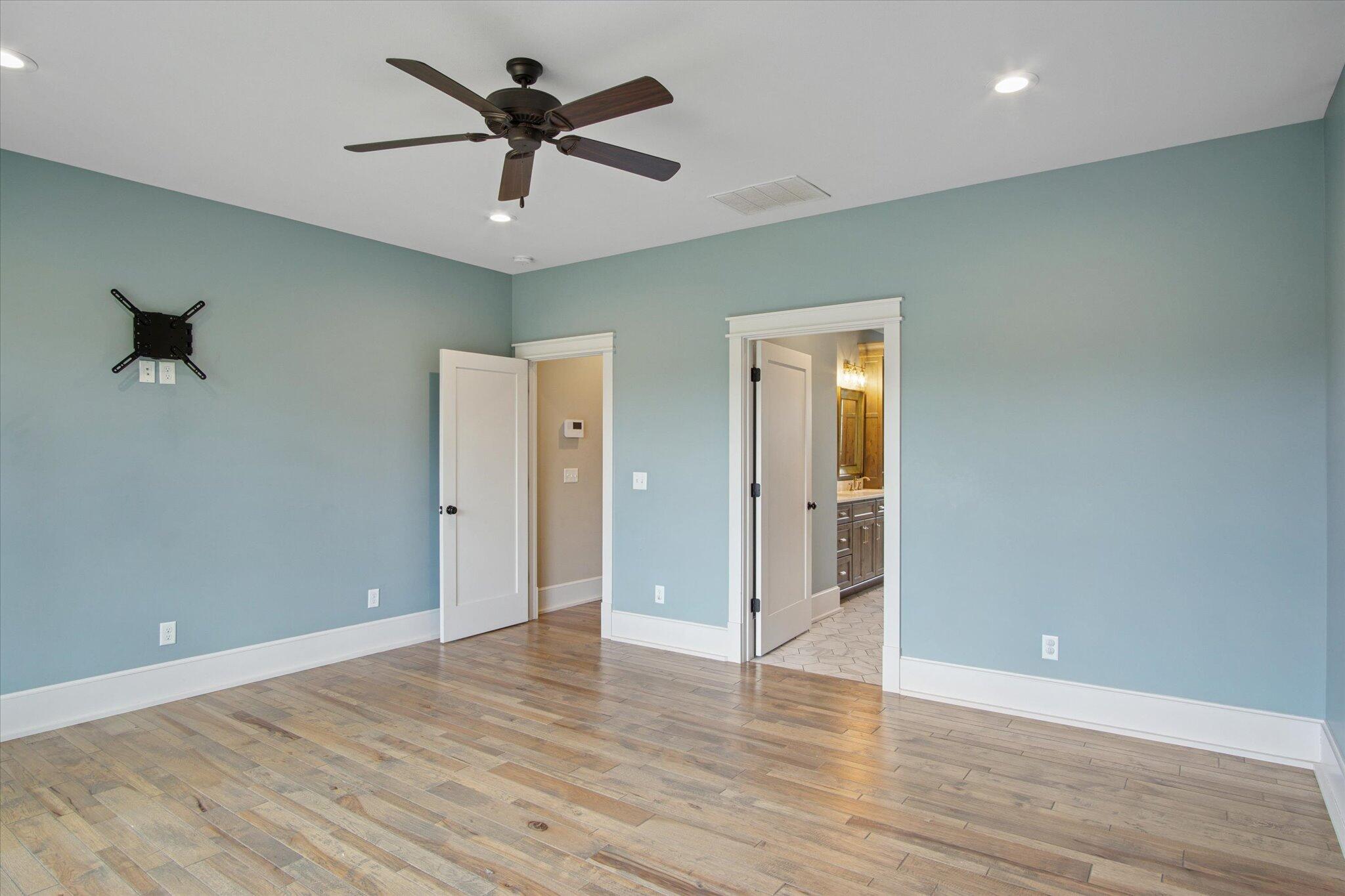 2470 East 565th Road Property Photo 37