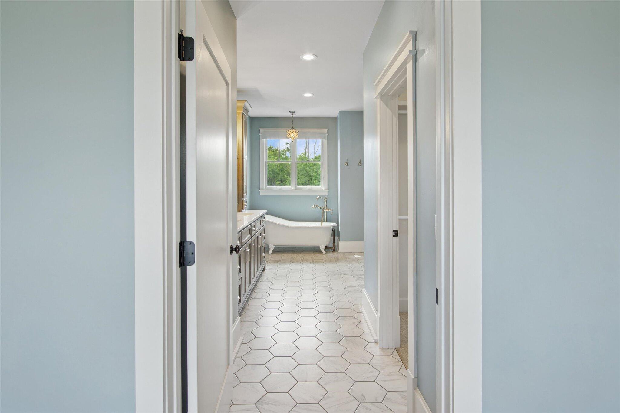 2470 East 565th Road Property Photo 38