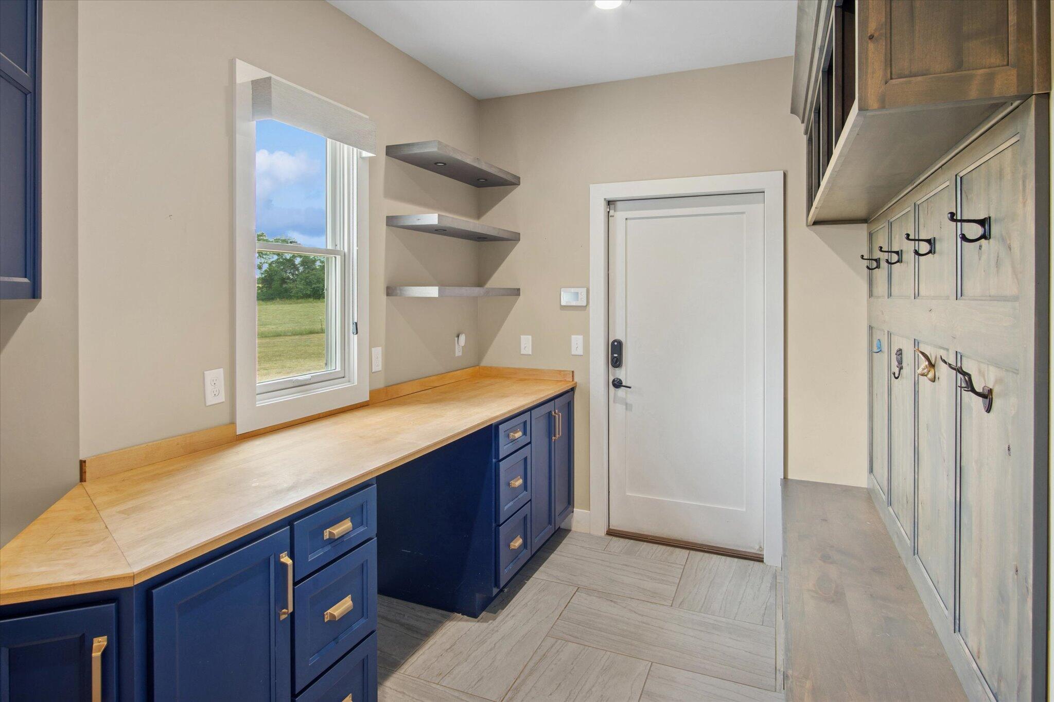 2470 East 565th Road Property Photo 48