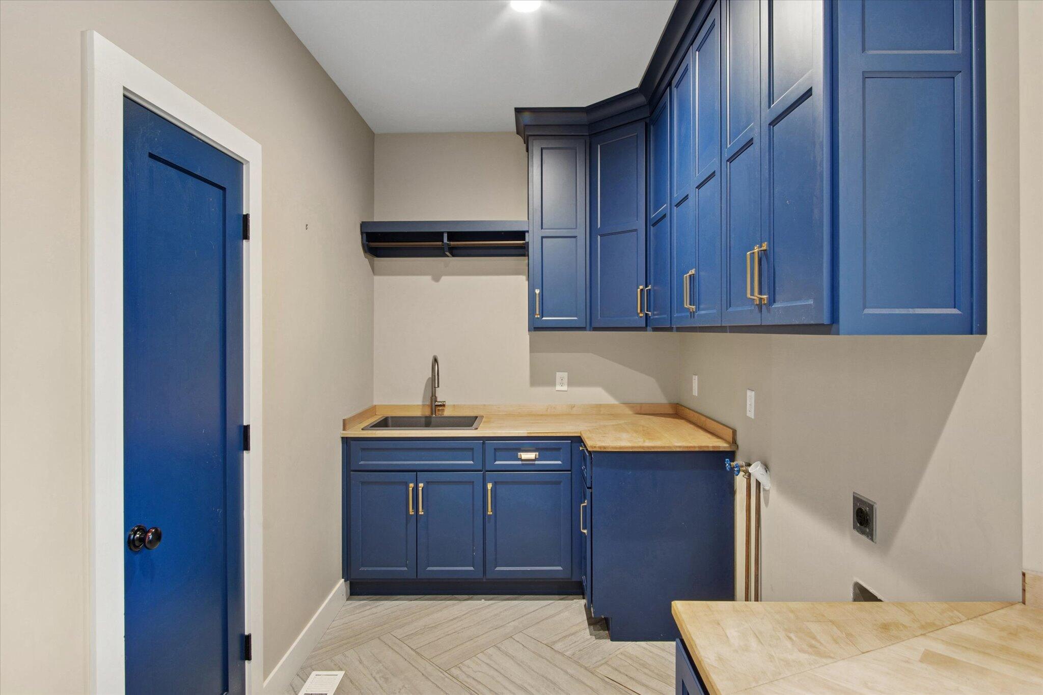 2470 East 565th Road Property Photo 50