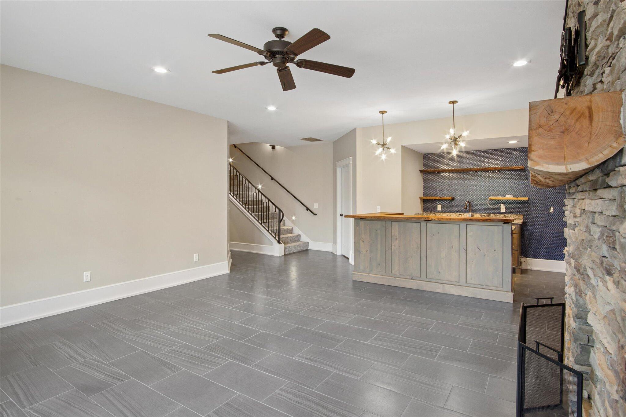 2470 East 565th Road Property Photo 74