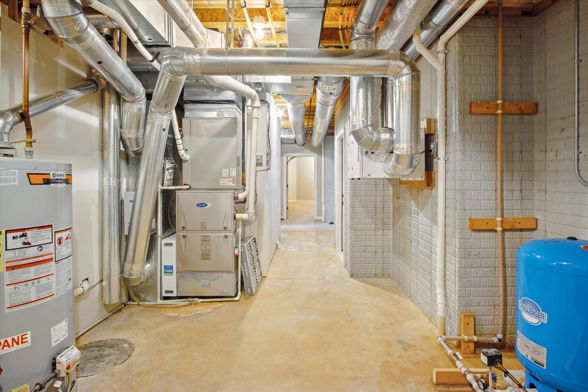 2470 East 565th Road Property Photo 93