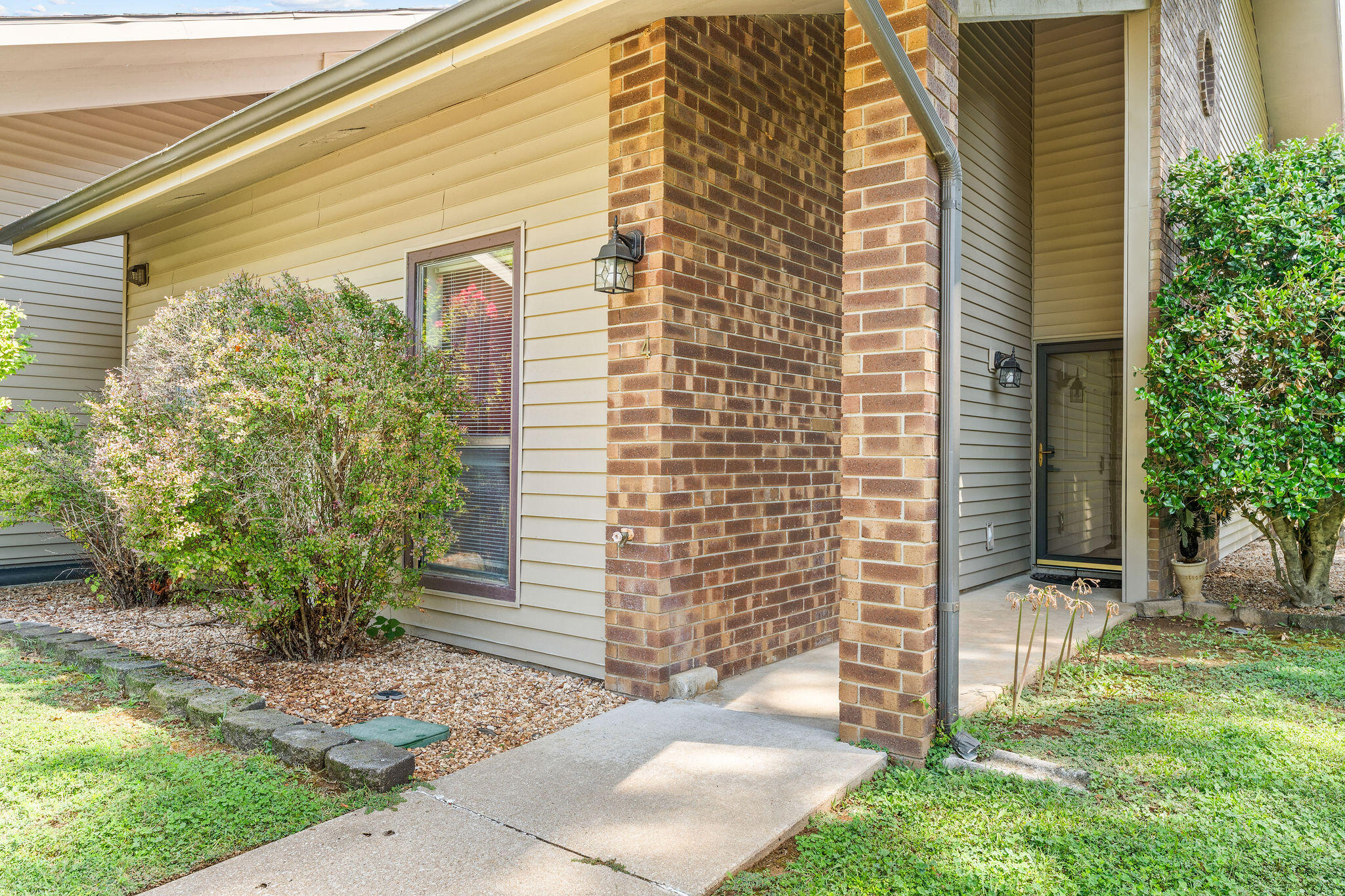 160 Mulligan Drive Property Photo 1