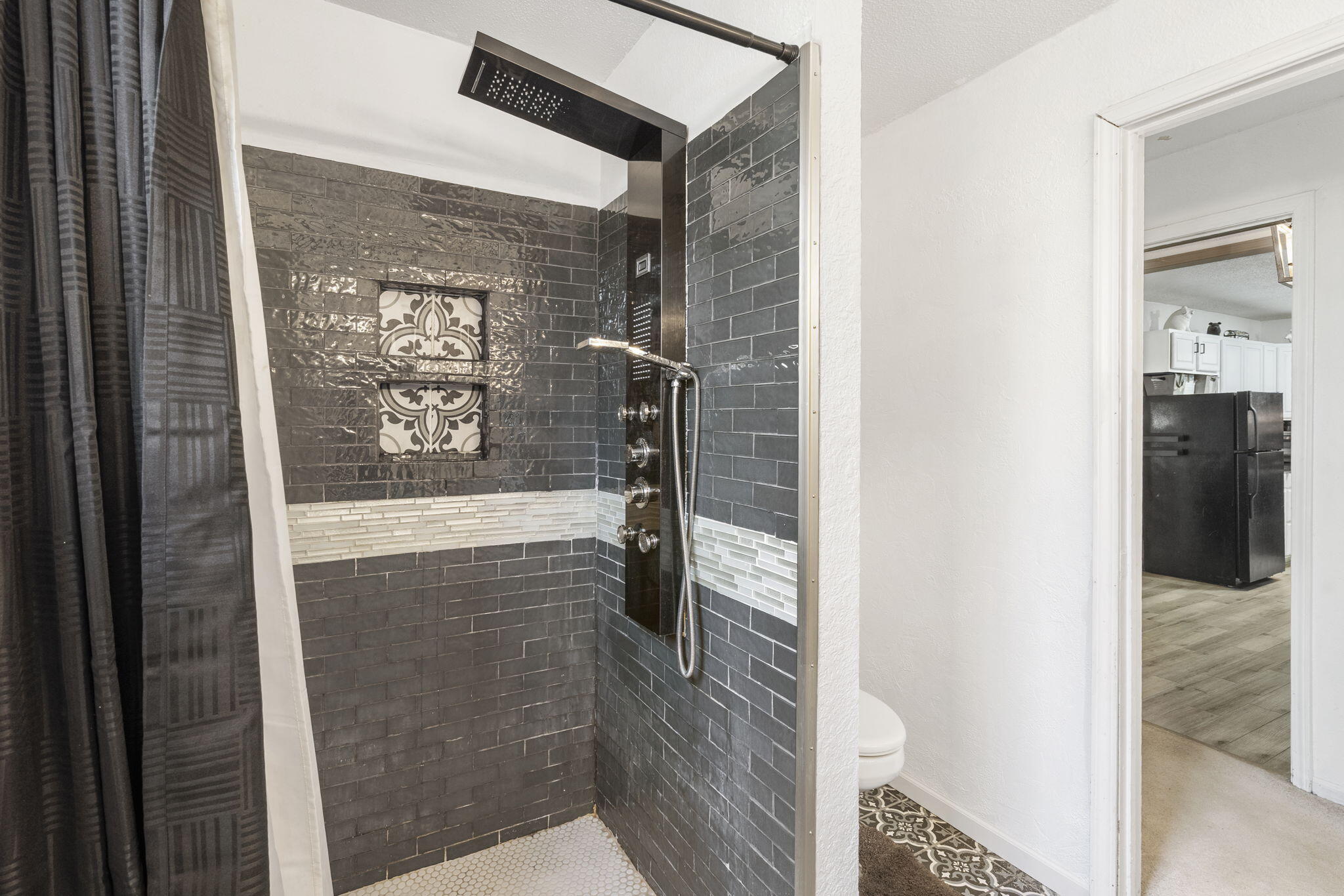 203 South Elder Street Property Photo 9