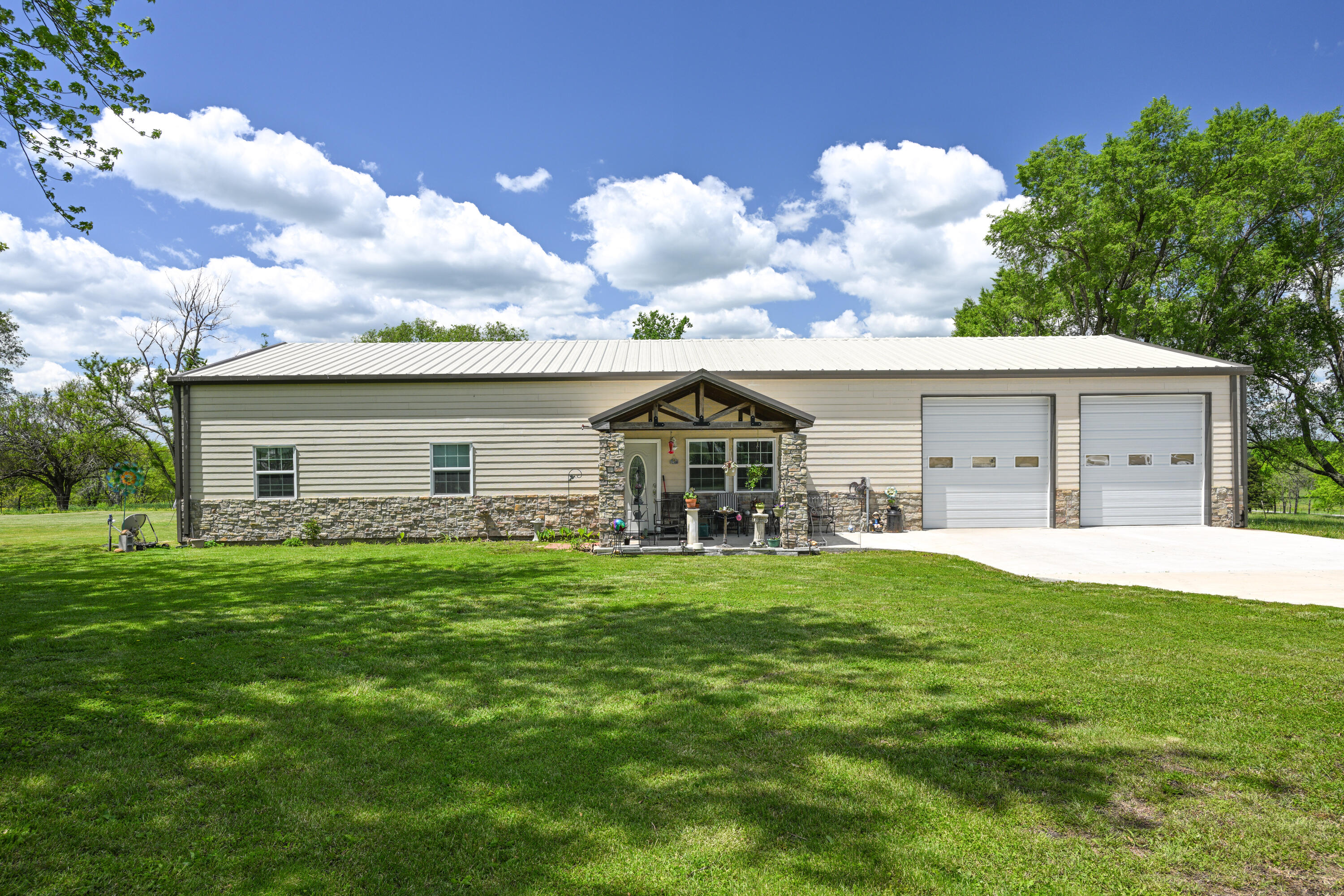 3421 Highway M Property Photo 4