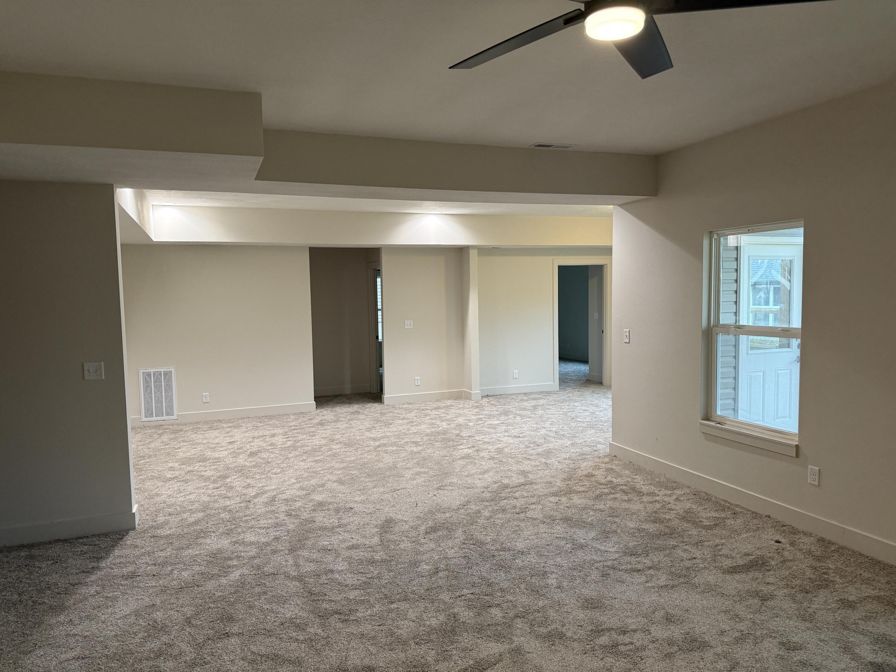 825 South Cobble Creek Boulevard Property Photo 15