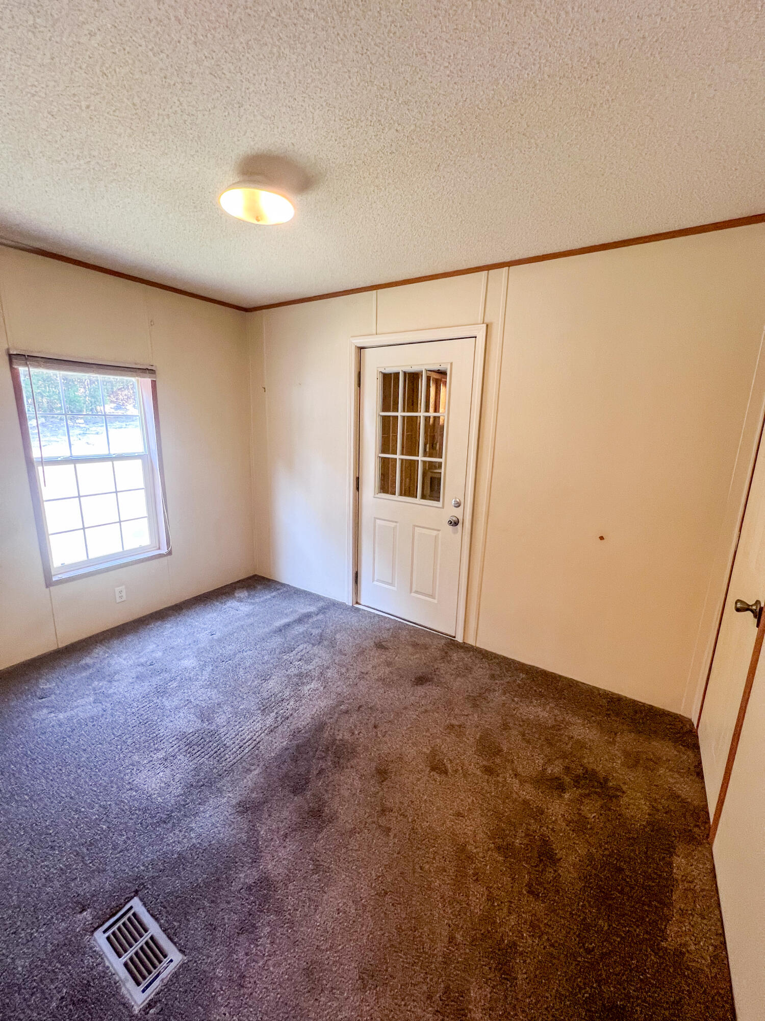 17976 New Hermitage Drive Property Photo 23