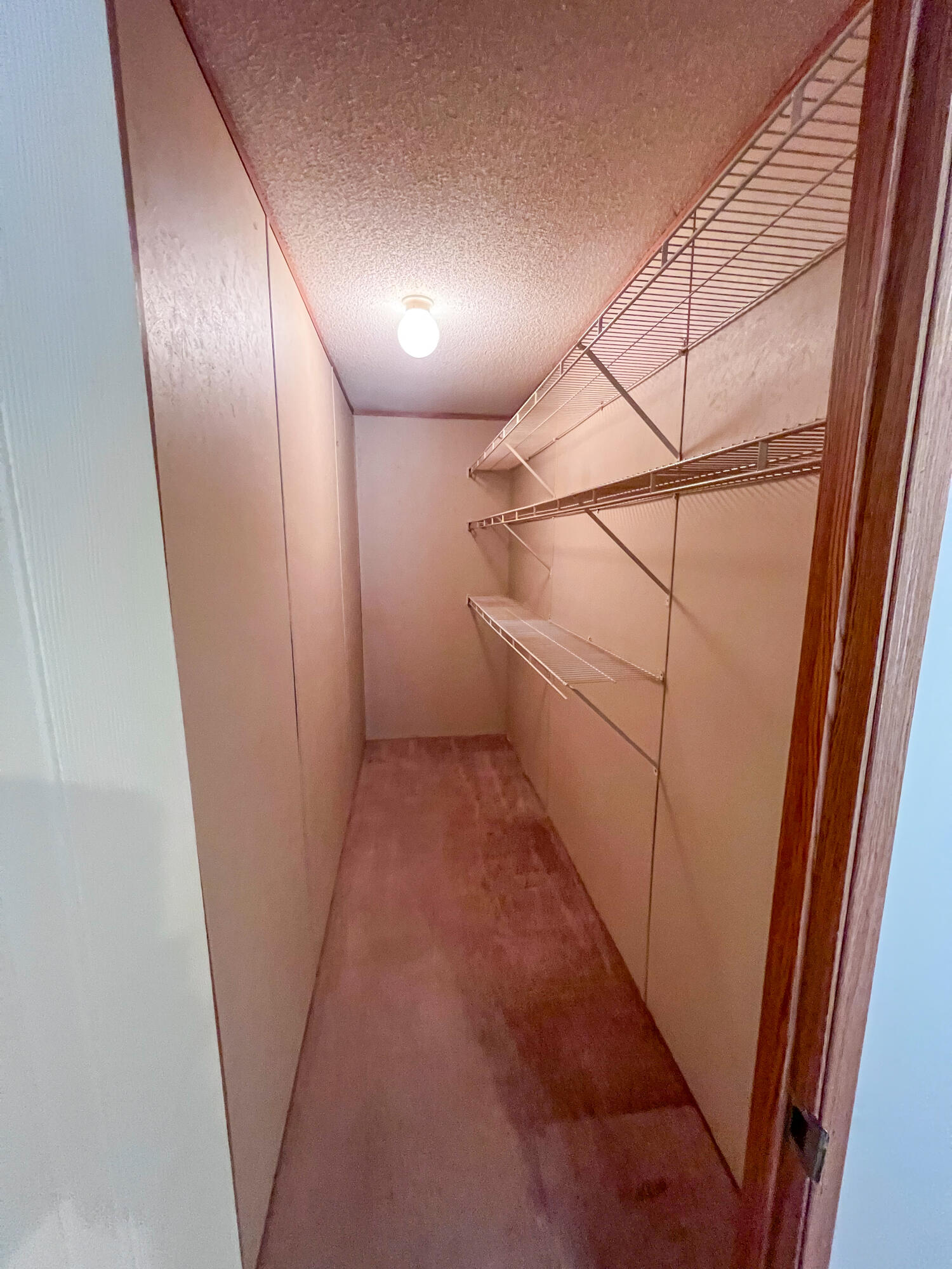 17976 New Hermitage Drive Property Photo 24