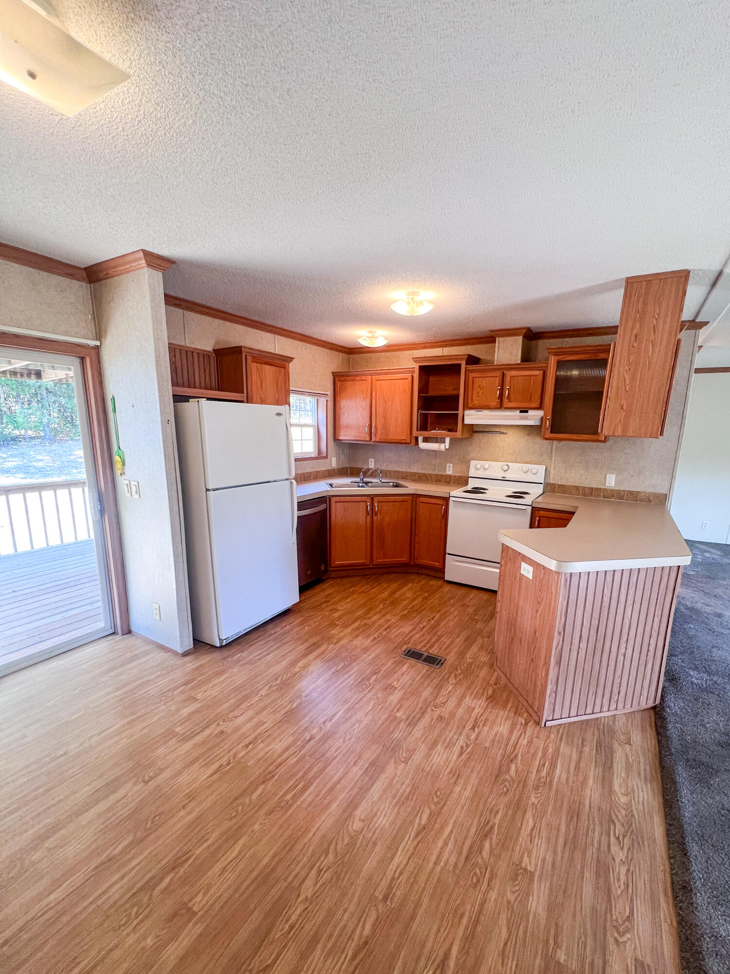 17976 New Hermitage Drive Property Photo 25