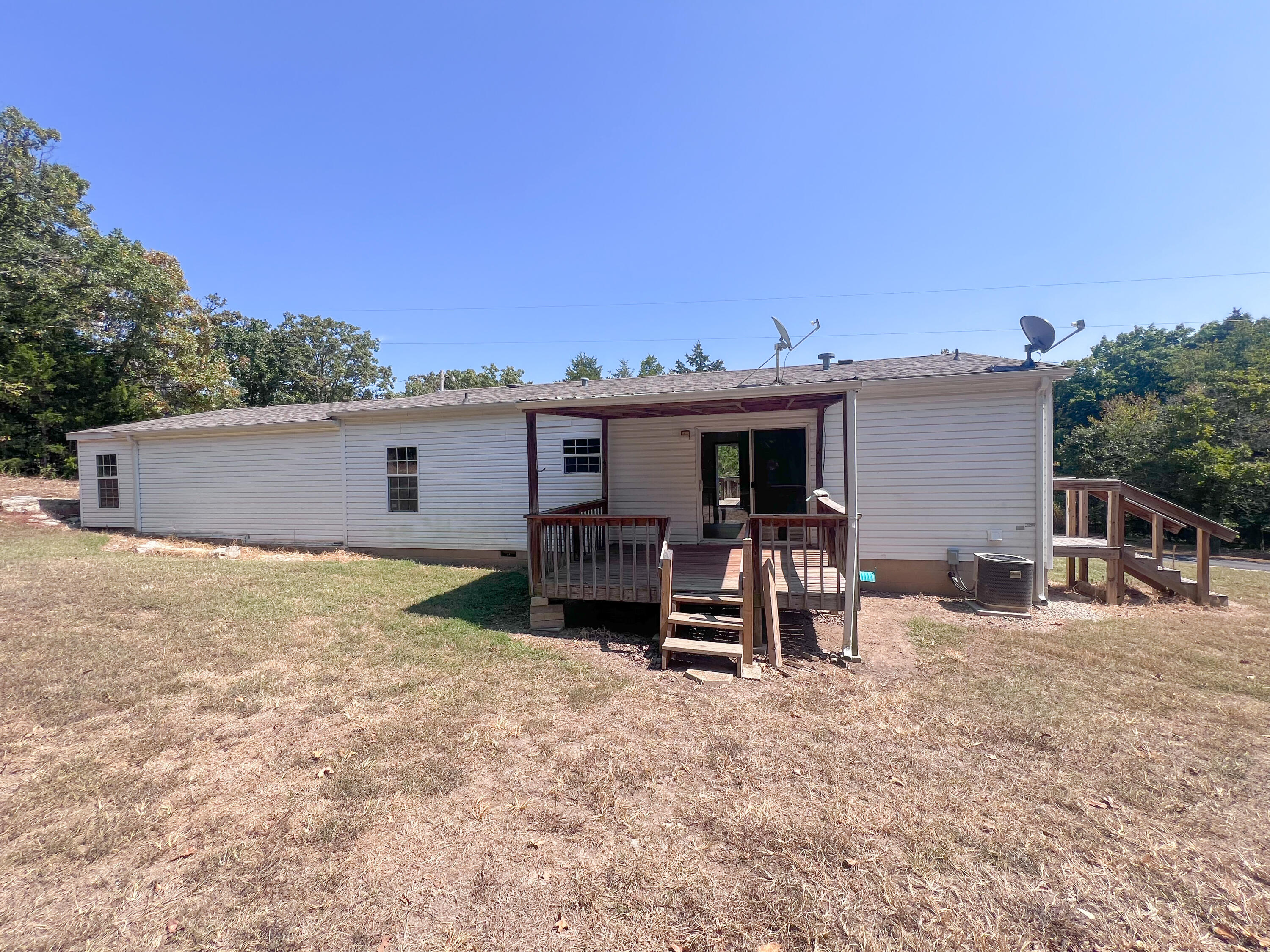 17976 New Hermitage Drive Property Photo 31