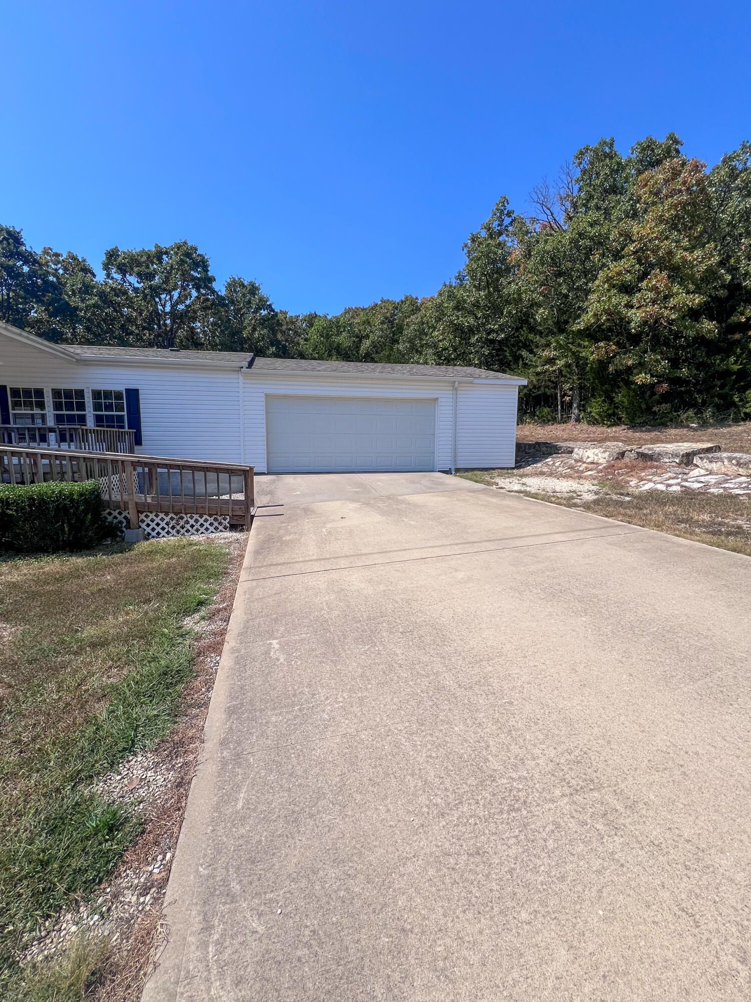 17976 New Hermitage Drive Property Photo 33