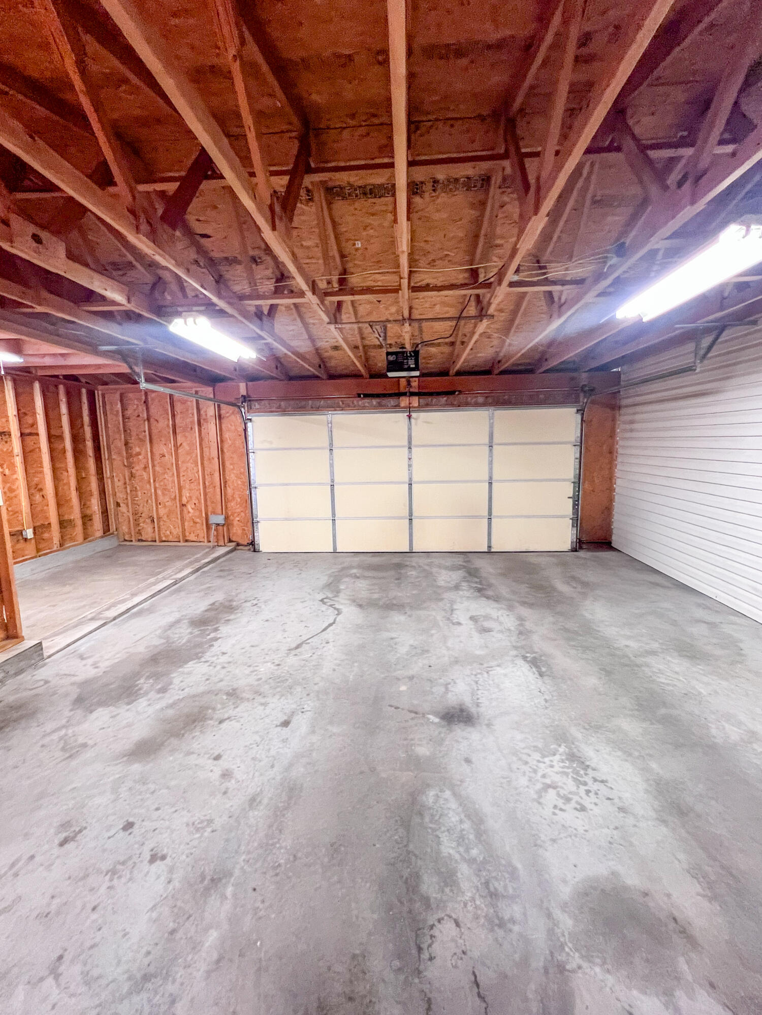 17976 New Hermitage Drive Property Photo 34