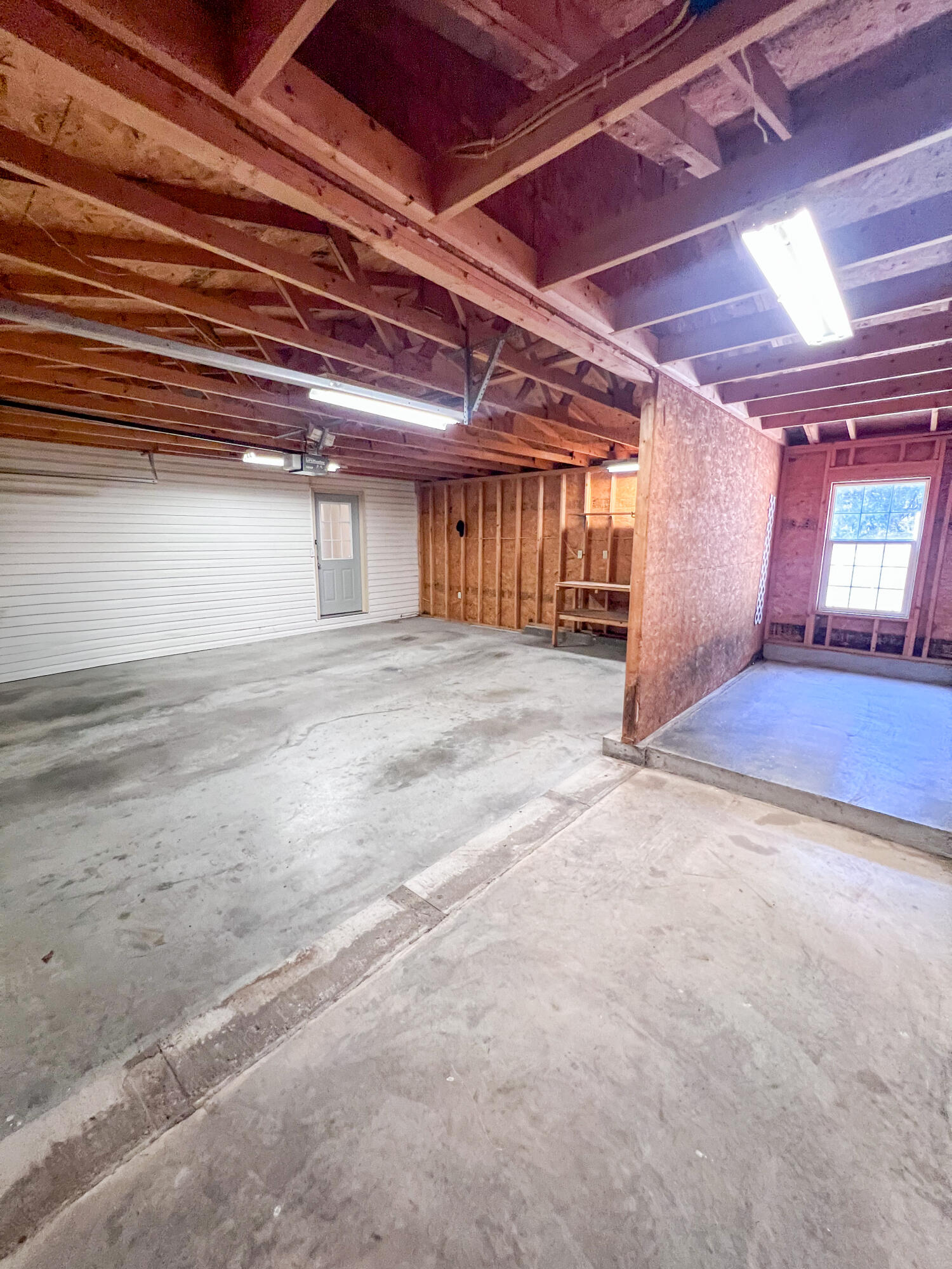 17976 New Hermitage Drive Property Photo 38