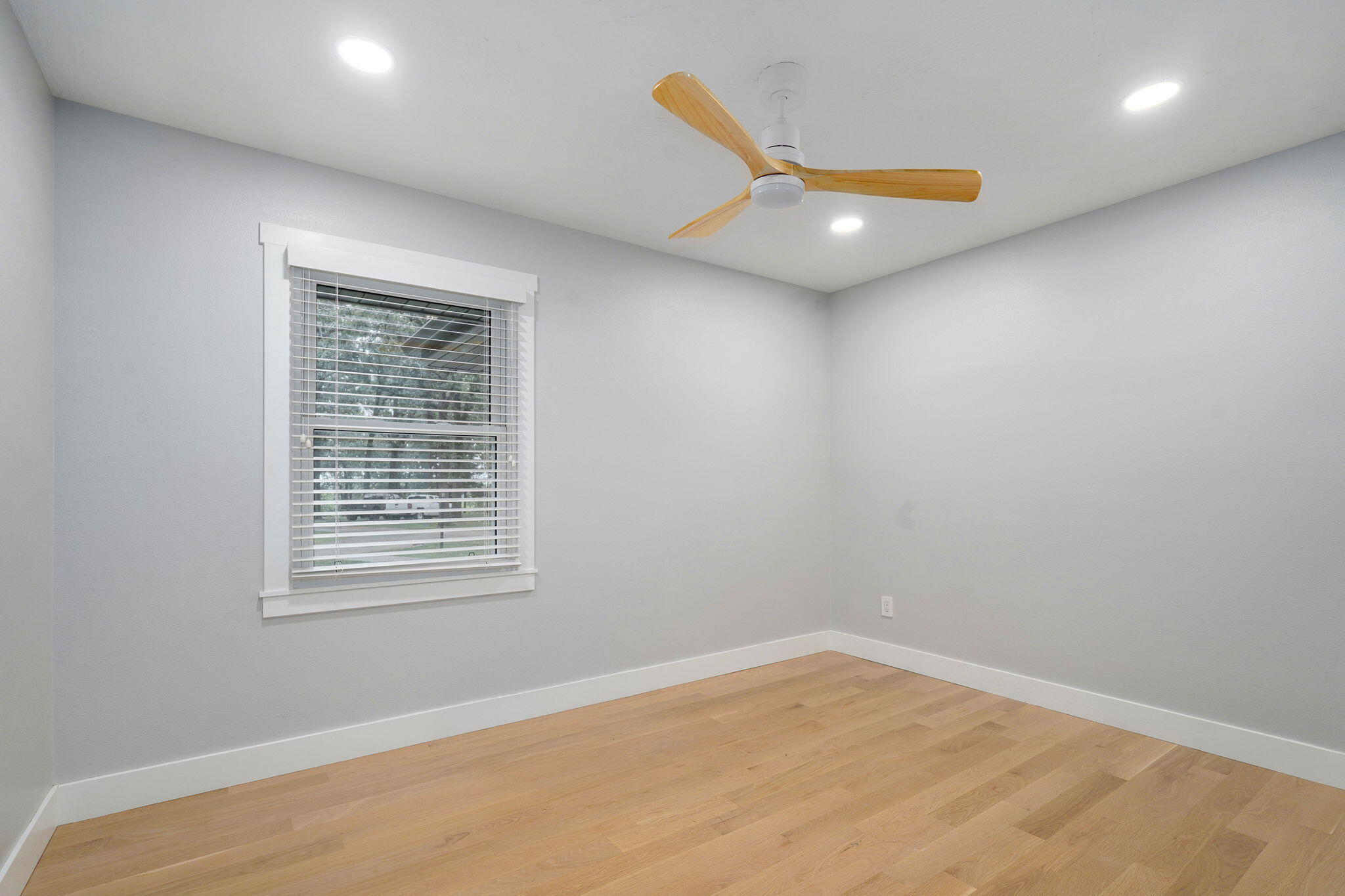 12163 State Highway Tt Property Photo 21