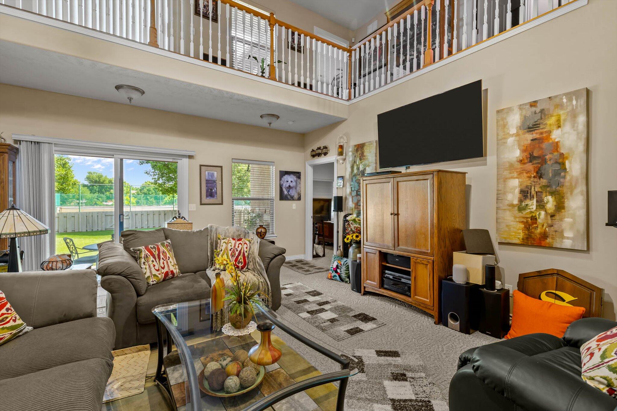 2343 West Westview Street Property Photo 5