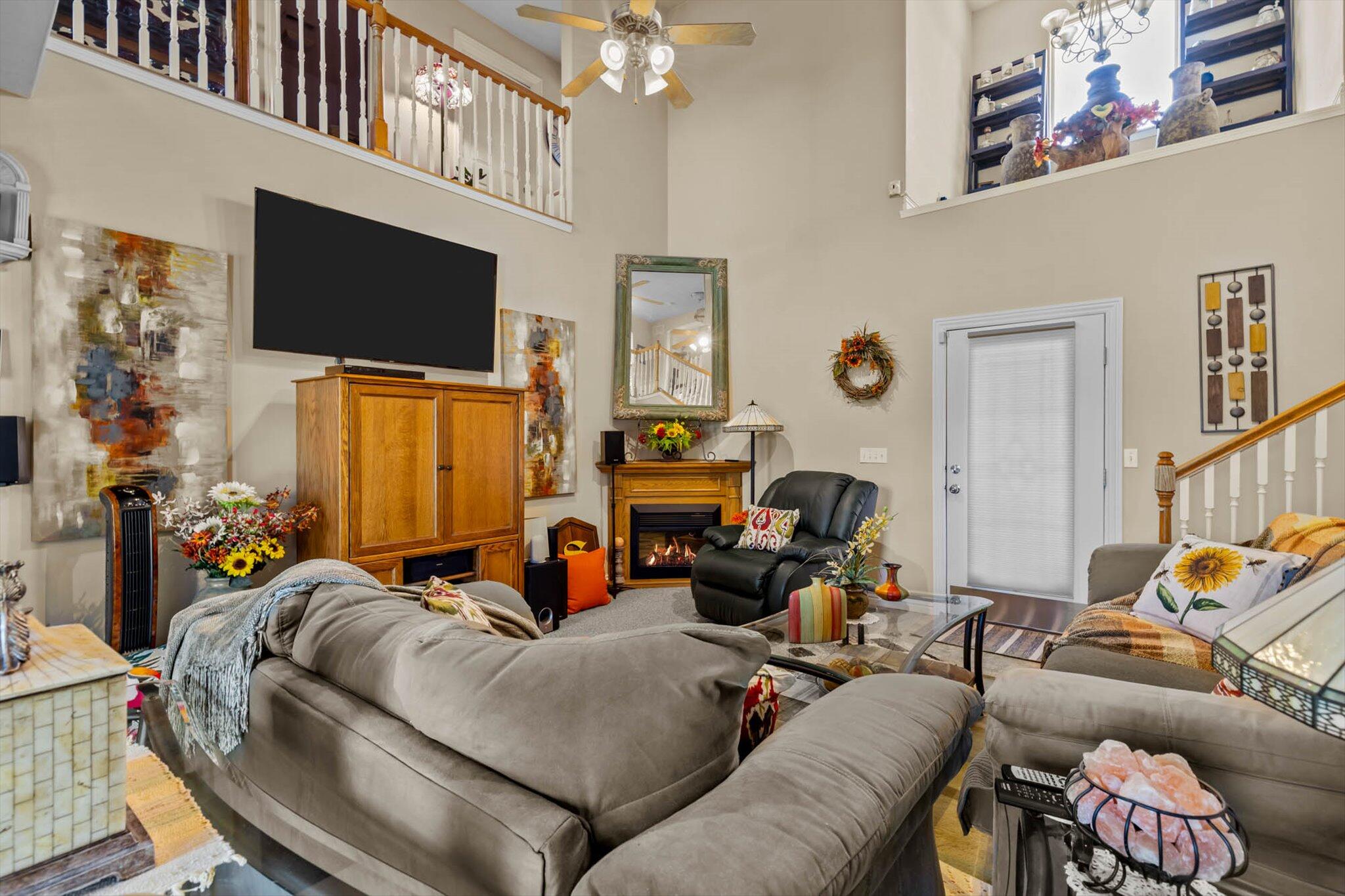 2343 West Westview Street Property Photo 7