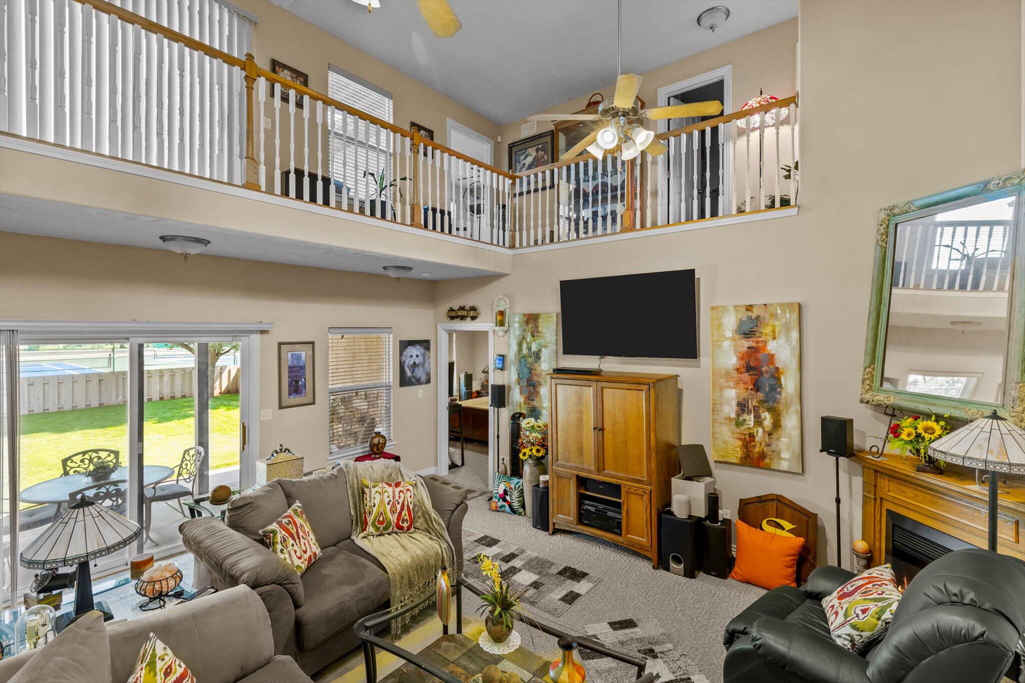 2343 West Westview Street Property Photo 8