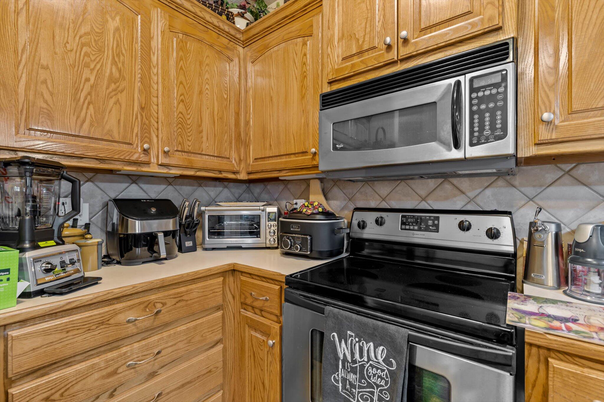 2343 West Westview Street Property Photo 14