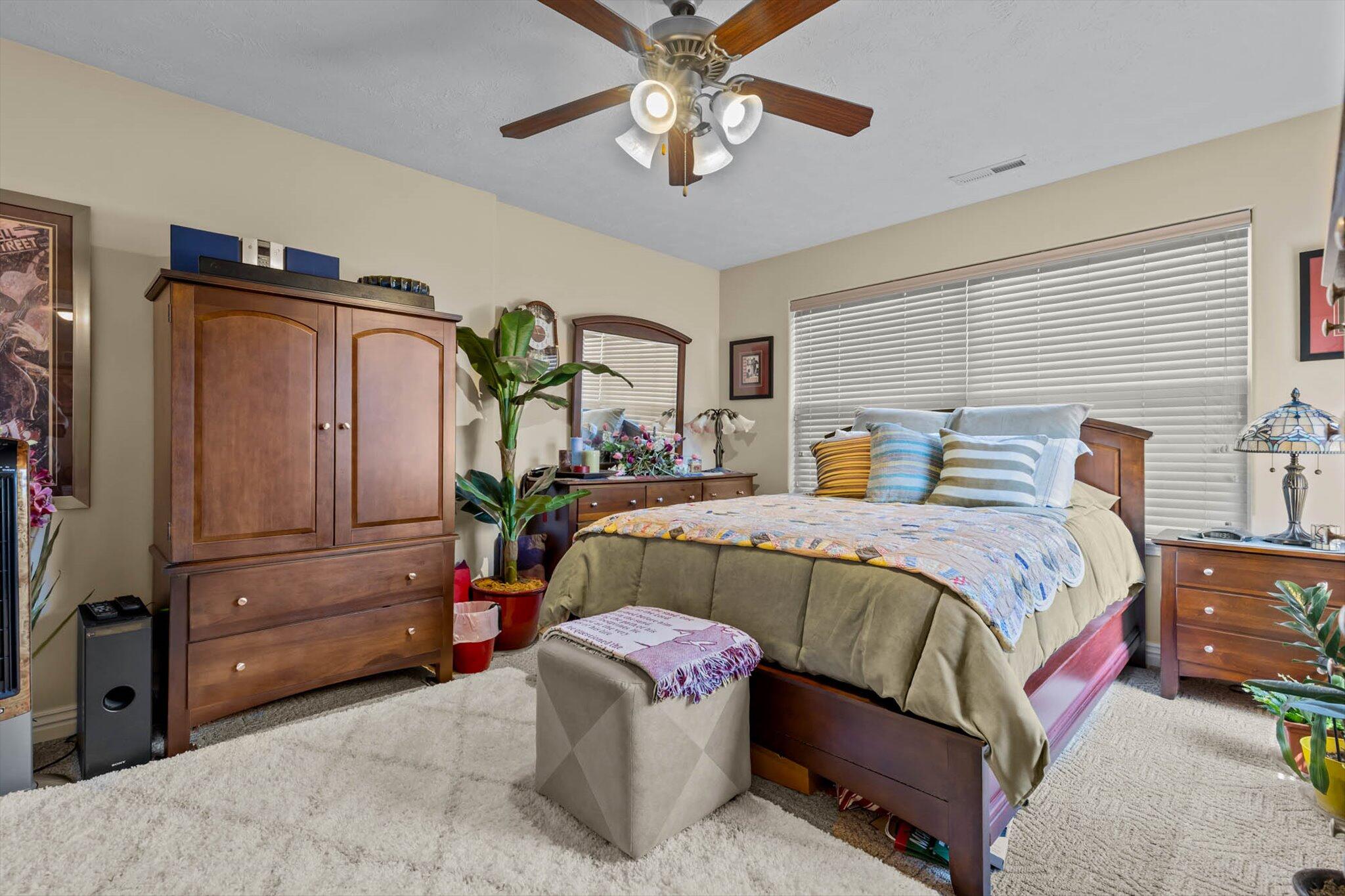 2343 West Westview Street Property Photo 23