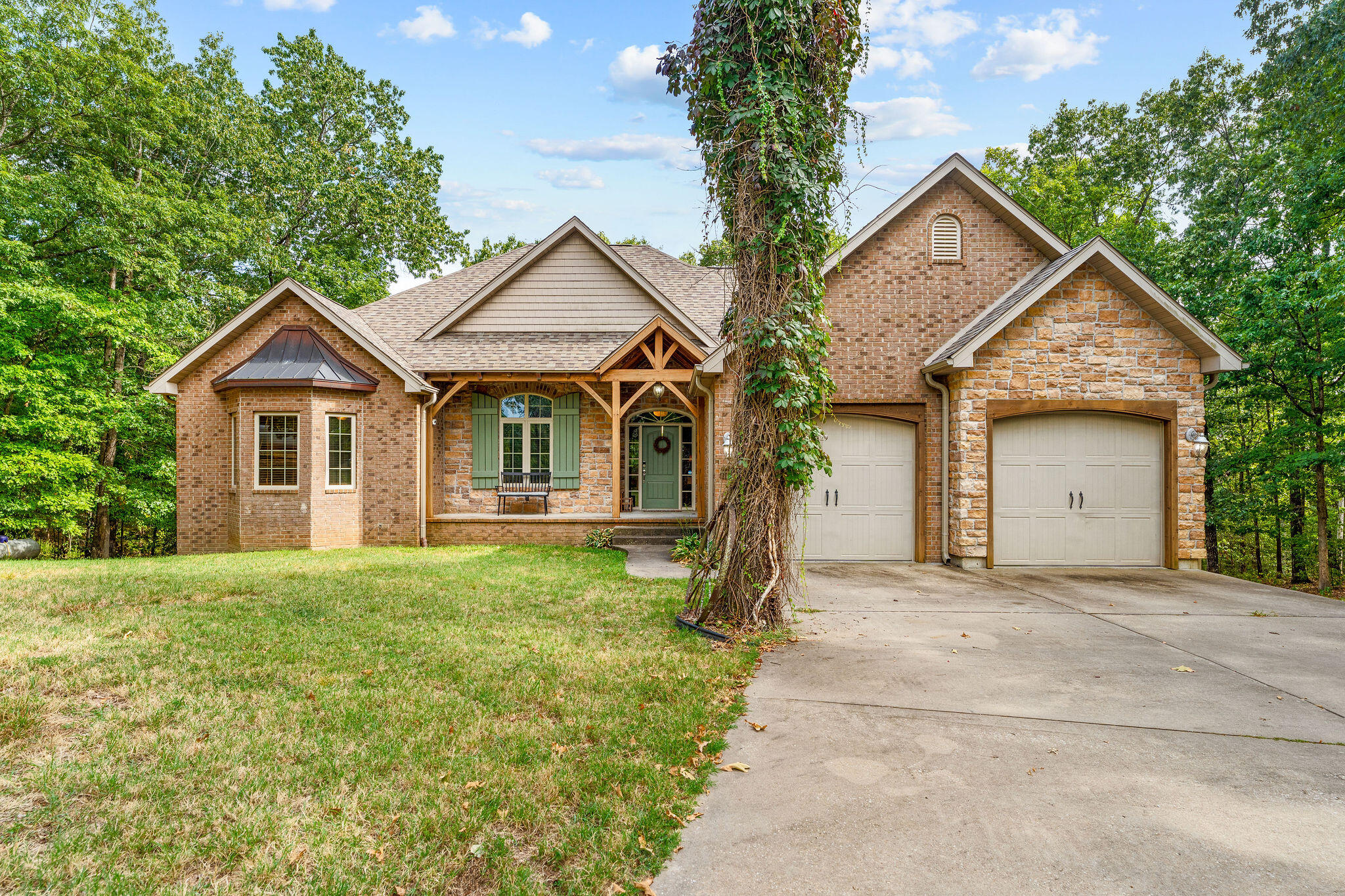 2296 Talking Rocks Road Property Photo 9