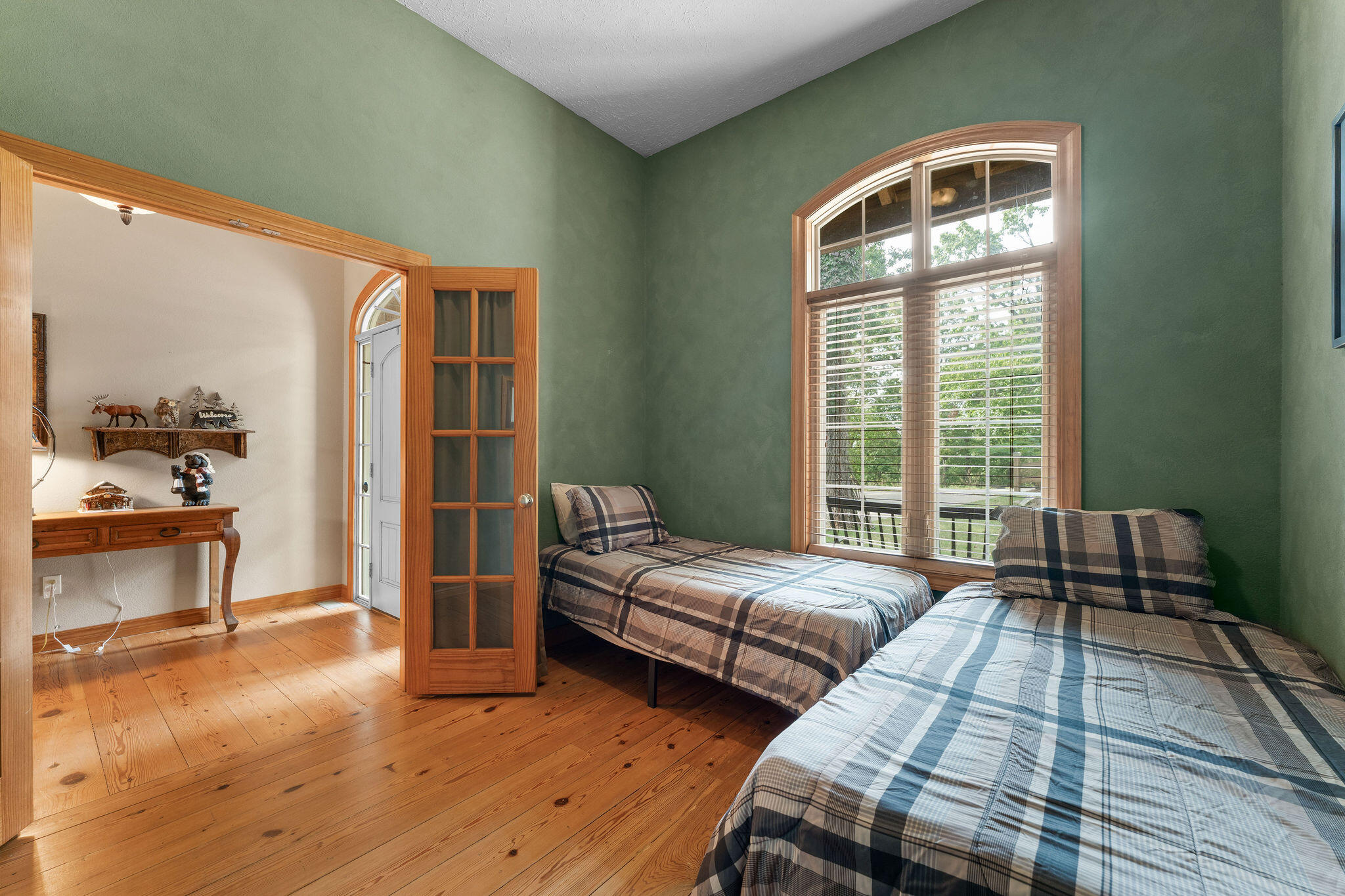 2296 Talking Rocks Road Property Photo 15